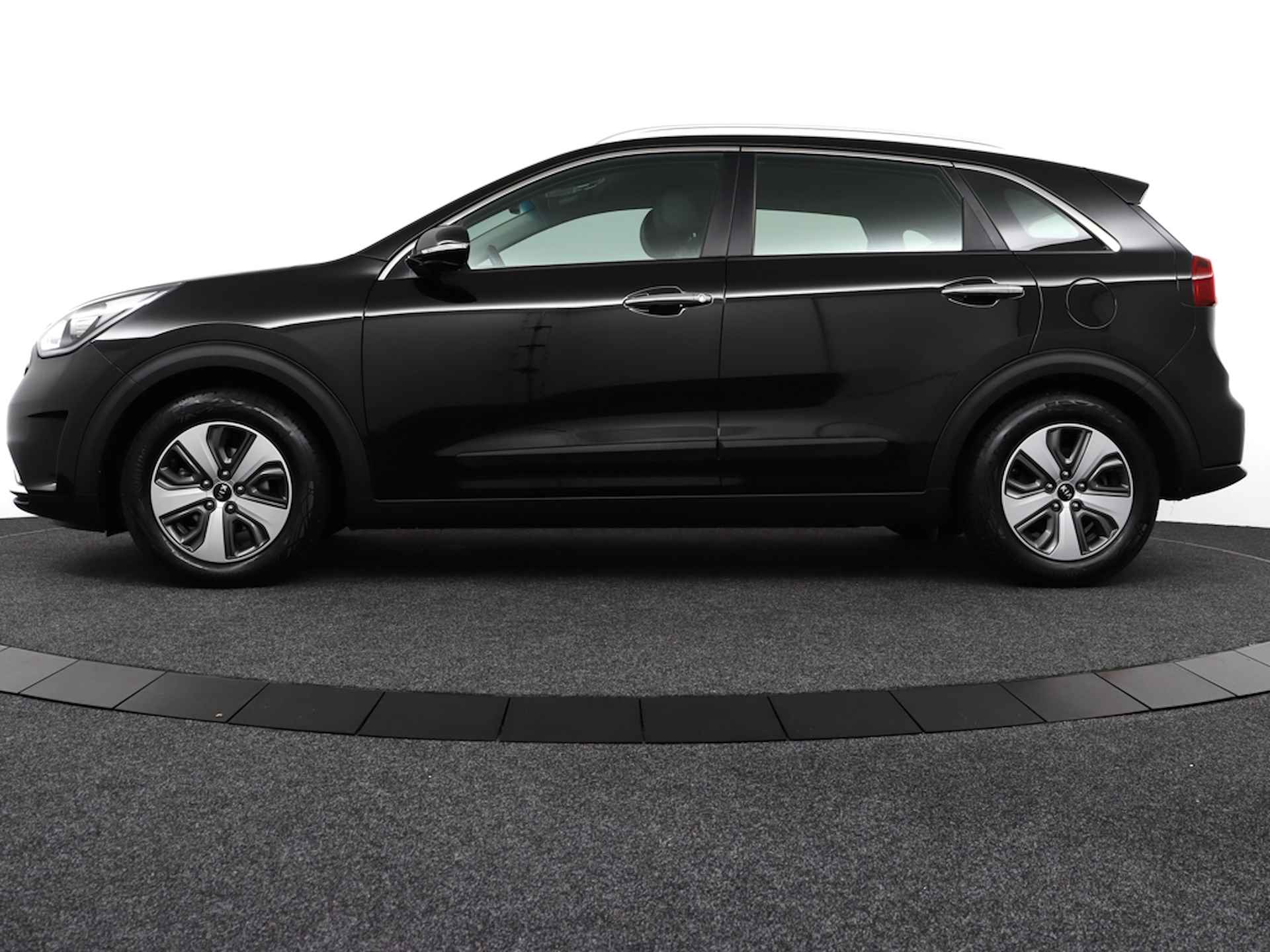 Kia Niro 1.6 GDI HYBRID DYNAMICLINE DCT6 AUTOMAAT ECC/CRUISE/NAV/CAMERA/REGEN.SENS/PARK.SENS/AFN.TREKHAAK - 16/46