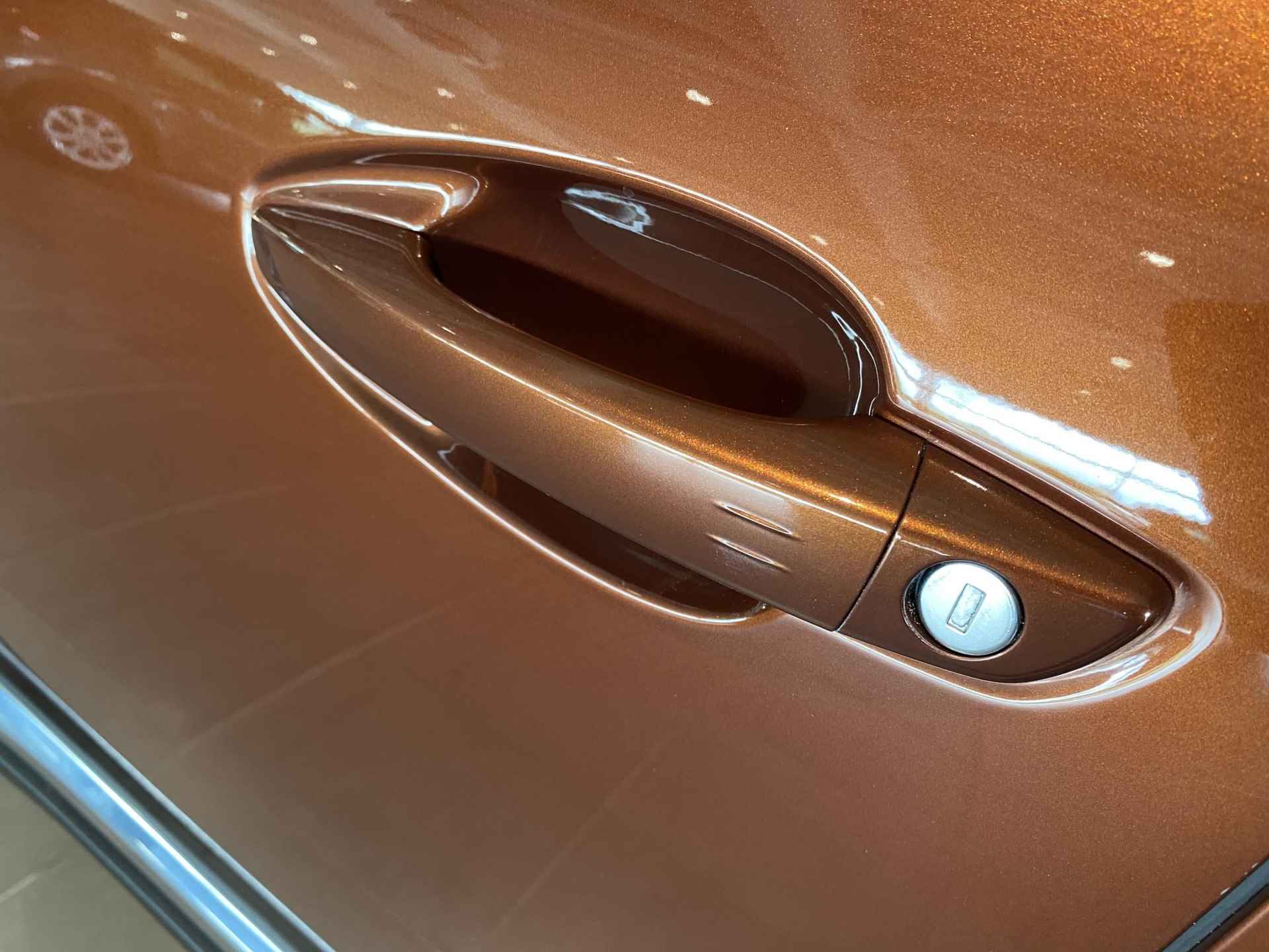 Peugeot 3008 1.2 GT Line | Nav | Apple Carplay/Android Auto | Schuifkanteldak | Camera | Slechts 61000km! - 39/48
