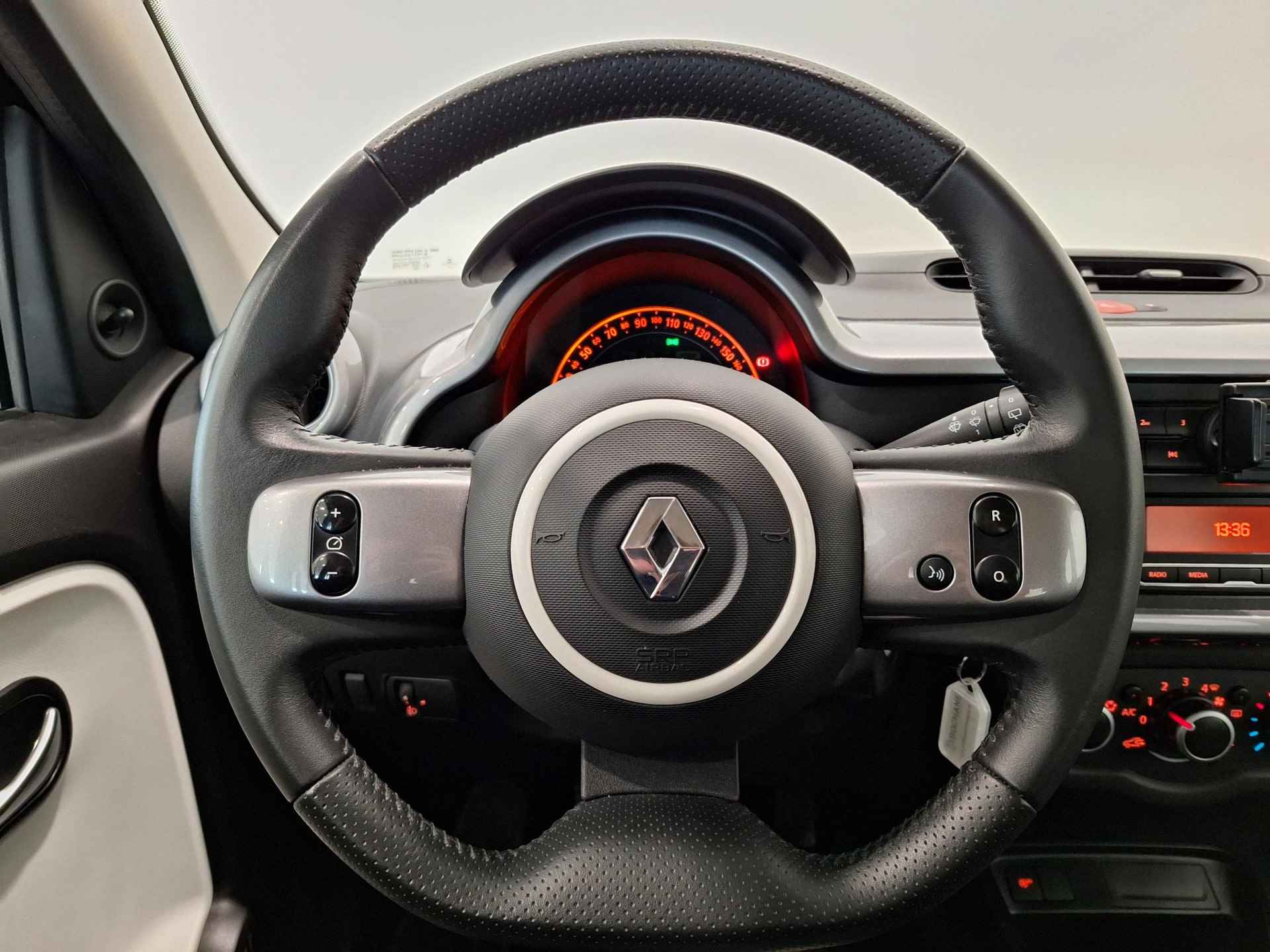 Renault Twingo 1.0 SCe 65 Limited | Airco | Radio-USB | Bluetooth | All season banden - 14/26