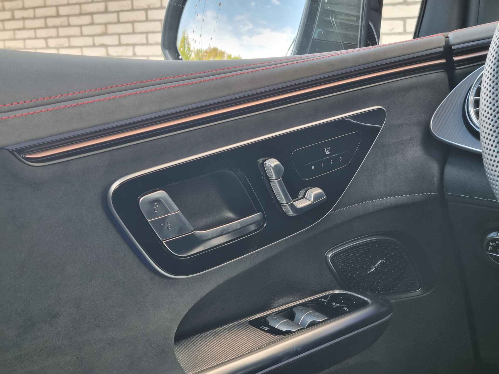 Mercedes-Benz EQE SUV 300 Sport Edition | Memorypakket | Panoramadak | 360° Camera | Apple Carplay - 17/21