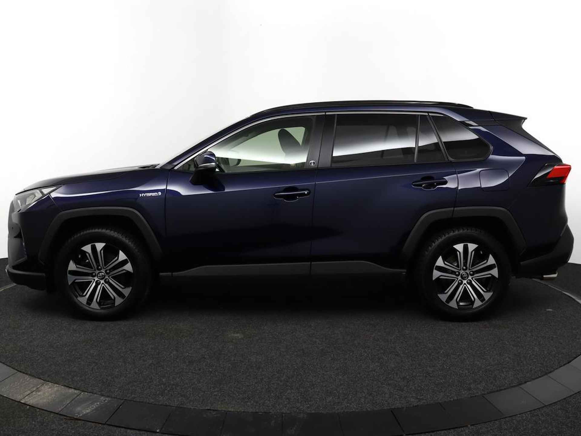 Toyota RAV4 2.5 Hybrid AWD Dynamic | 1650 kg trekgewicht | Achteruitrijcamera | Adaptive Cruise Control | Climate Control | Apple Carplay/Android Auto | Stoelverwarming | Stuurverwarming | - 3/50