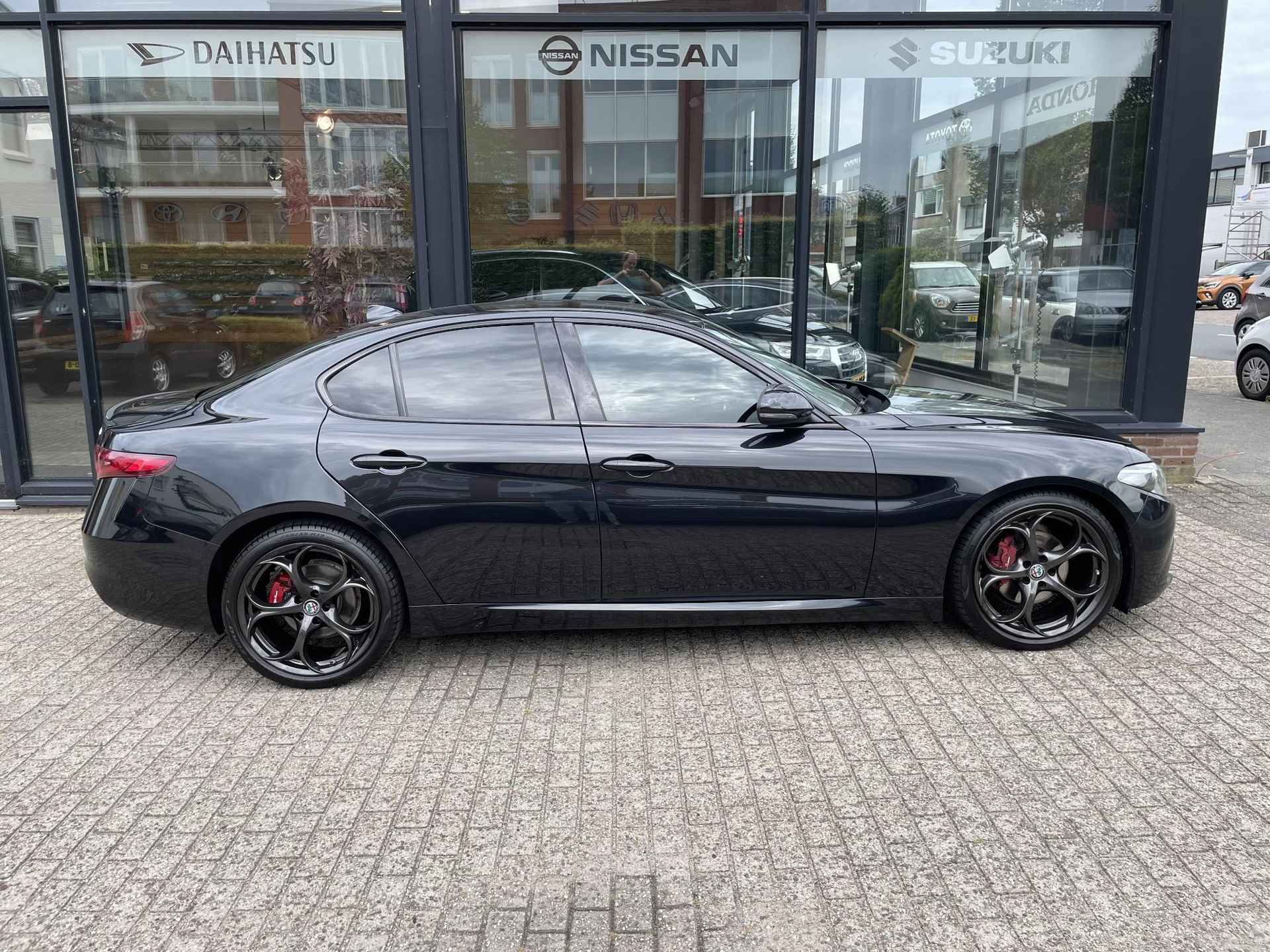 Alfa Romeo Giulia 2.2 Super Xenon + 19inch + Top onderhouden - 3/16