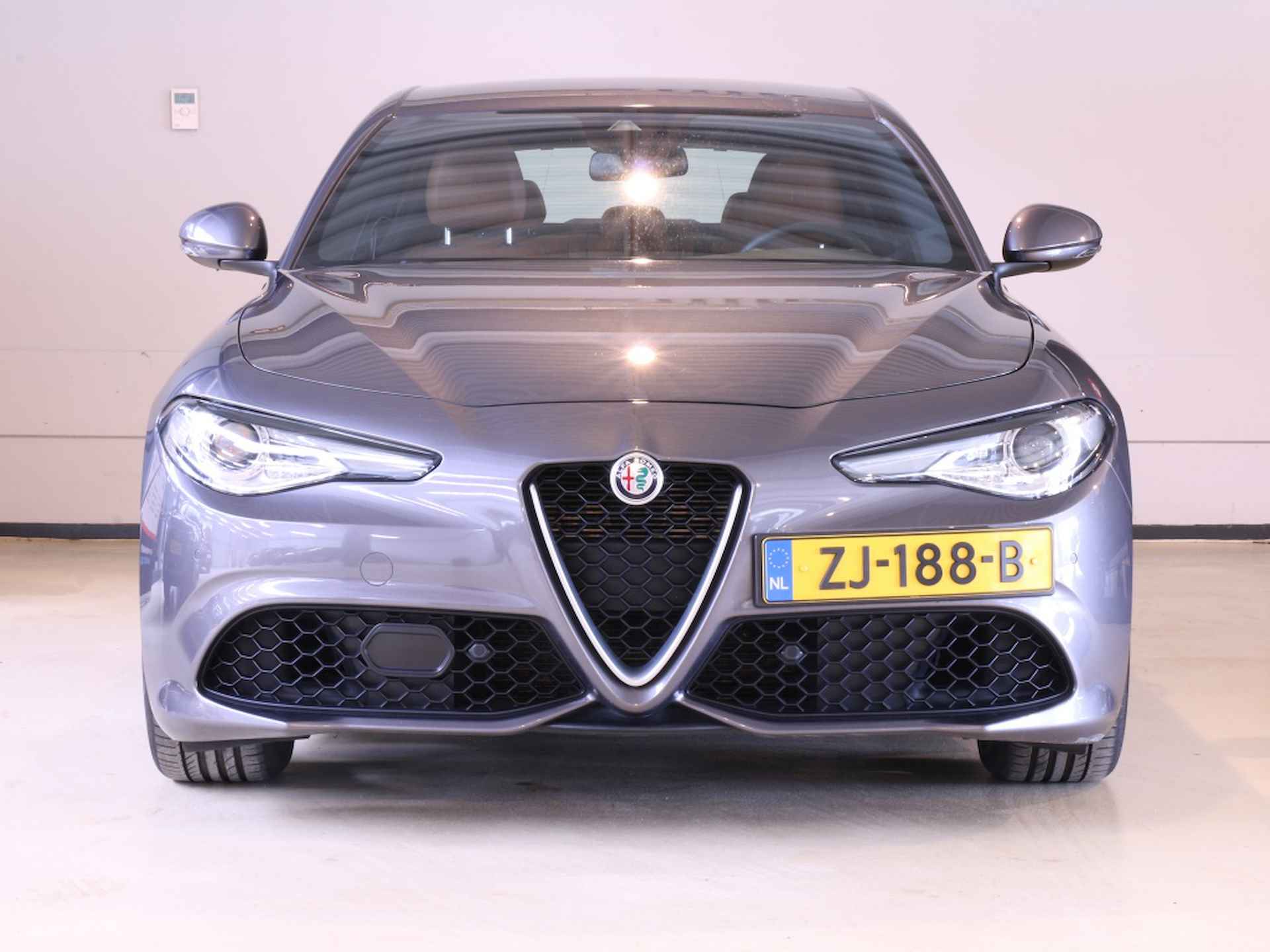 Alfa romeo Giulia 2.0T 200pk | VELOCE IN- EN EXTERIEUR - 7/22