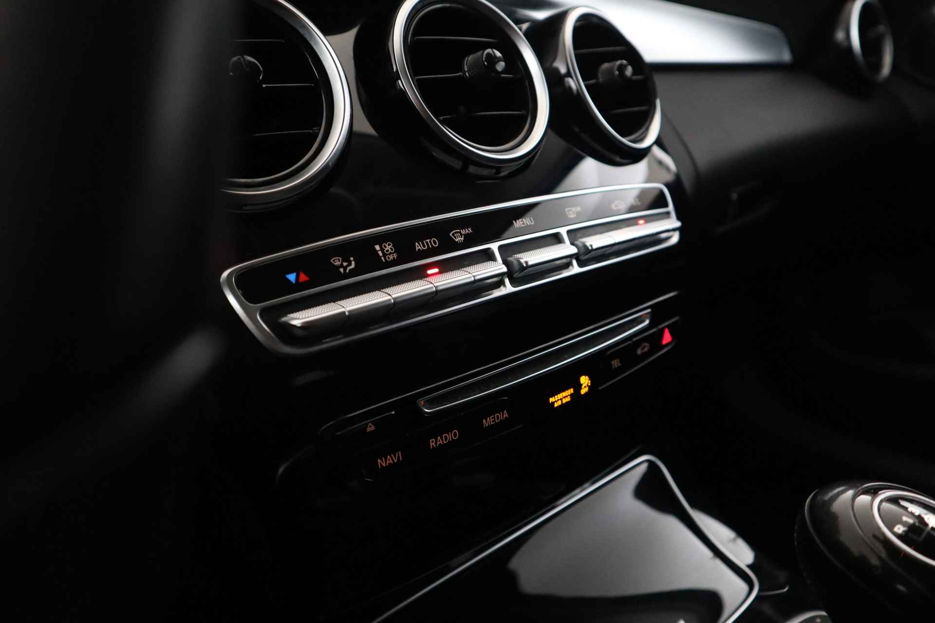 Mercedes-Benz C-Klasse Estate 180 CDI Prestige Vol leer, Panorama, wegklapbare trekhaak - 32/41