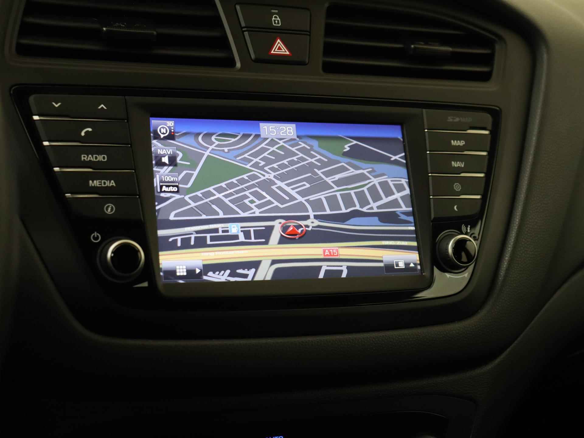 Hyundai i20 1.0 T-GDI 99 PKComfort Navigatie / Camera / Parkeersensoren / DAB / Cruise Control / Climate Control - 14/27