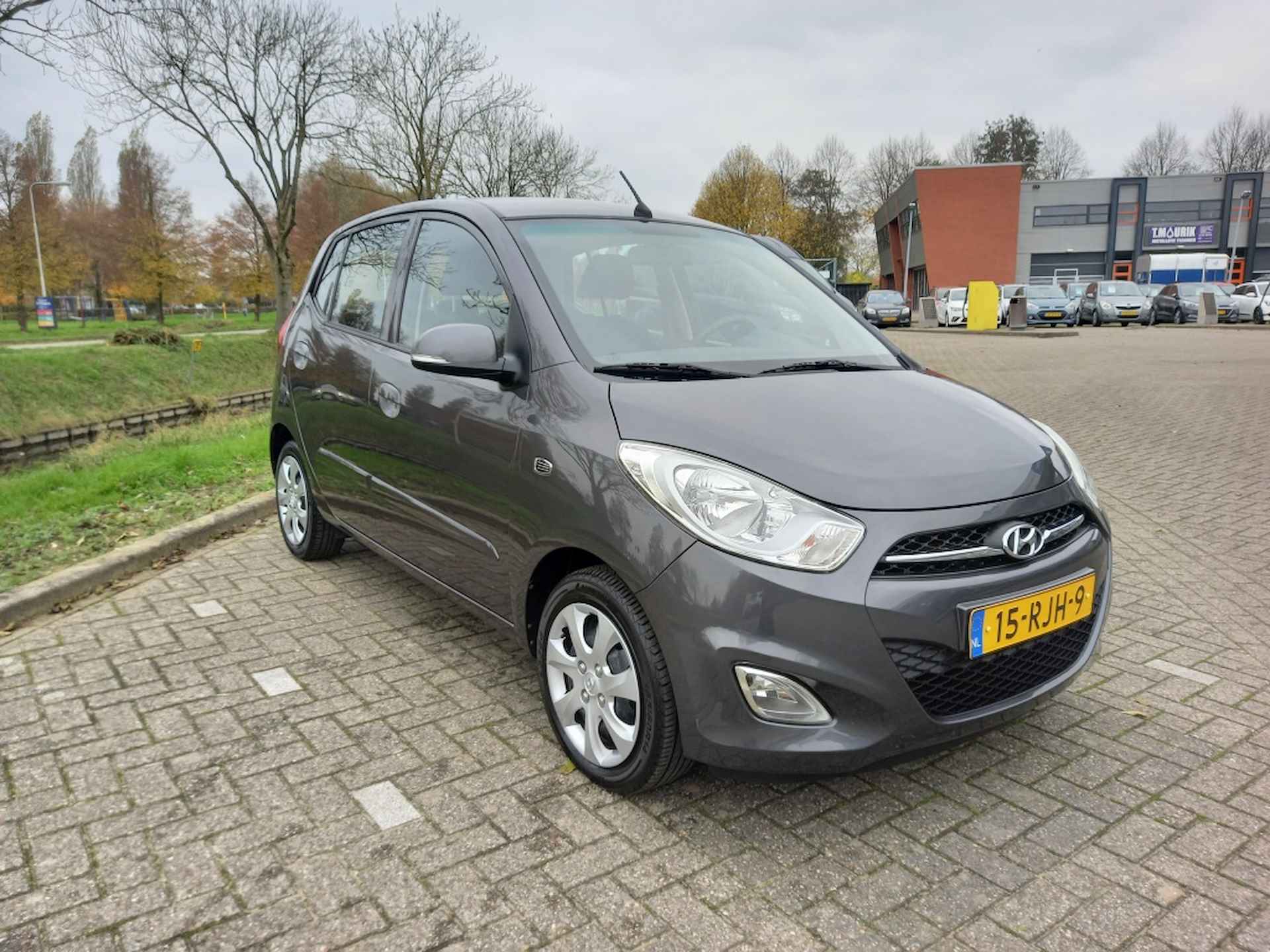 Hyundai i10 1.2 i-Motion Cool - 2/14