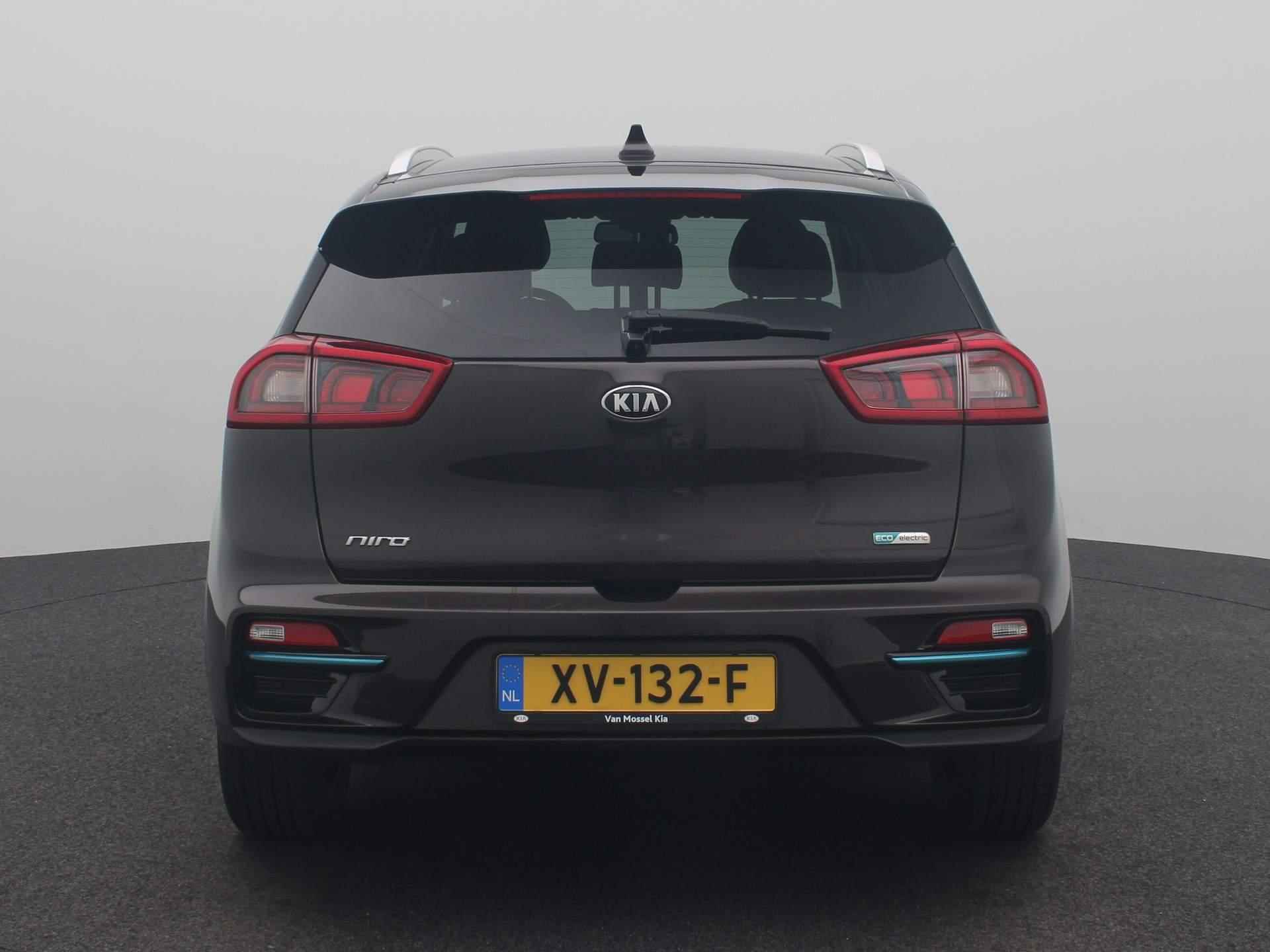 Kia e-Niro ExecutiveLine 64 kWh Leder | Stoelverwarming | Keyless | JBL | Camera | Navi | All Season | Cruise | Clima - 42/47