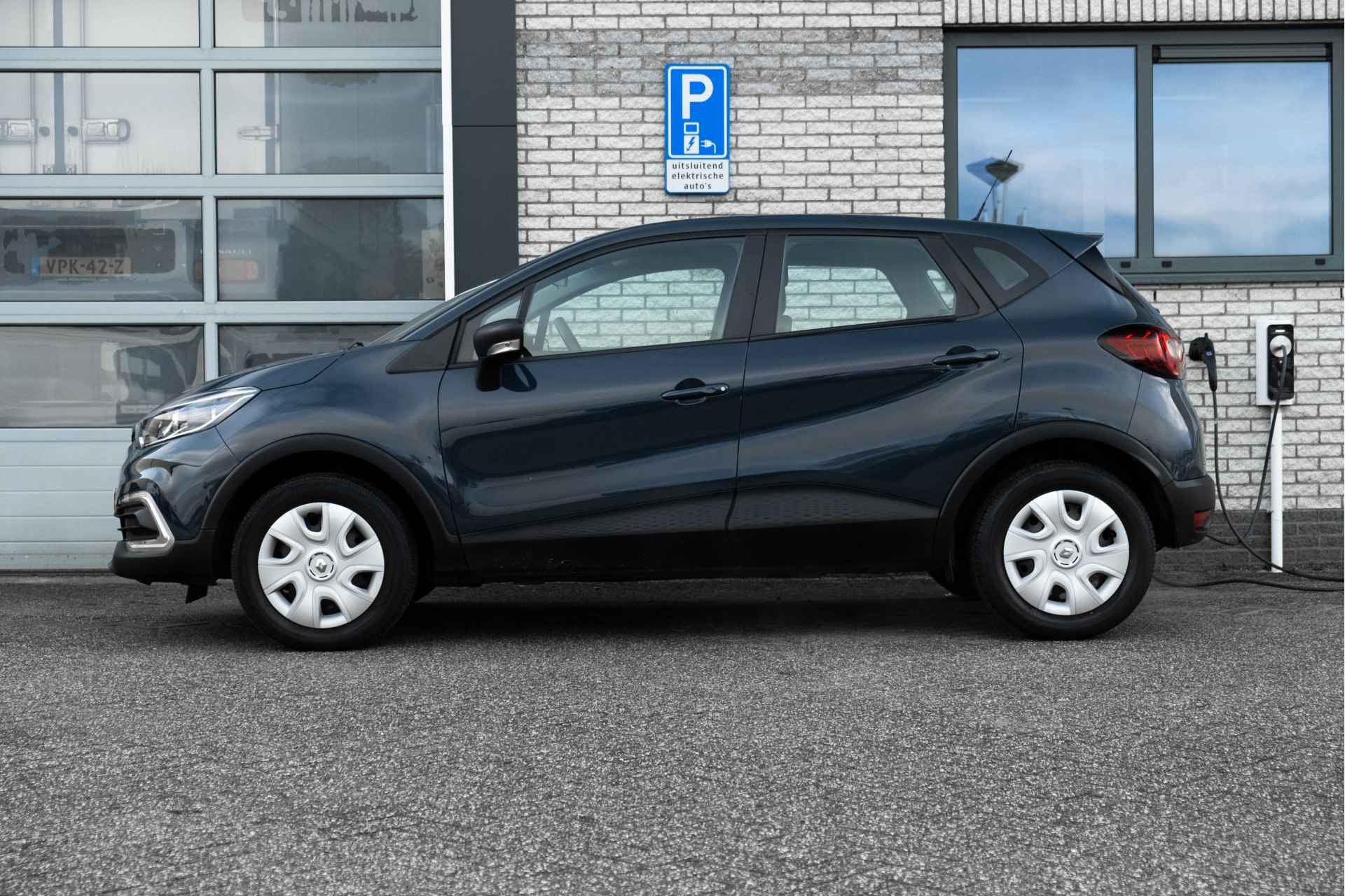 Renault Captur TCe 90 Life | Airco | Cruise | Bluetooth | R&Go app | incl. Bovag rijklaarpakket met 12 maanden garantie | - 5/41