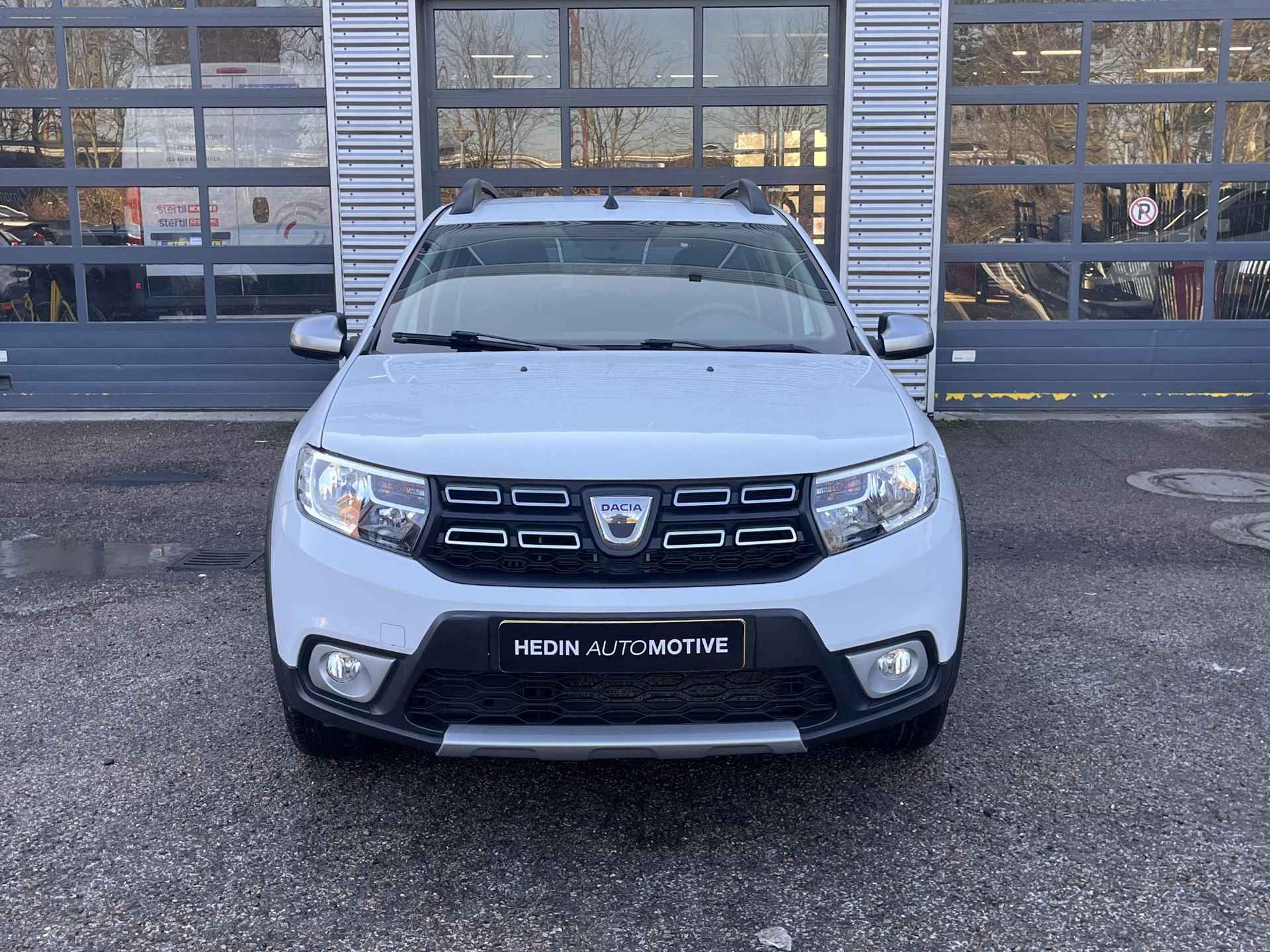 Dacia Sandero 0.9 TCe SL Stepway Automaat | Navigatie | Camera | Airconditioning | Cruise control | PDC | LMV 16 inch | Trekhaak - 8/20