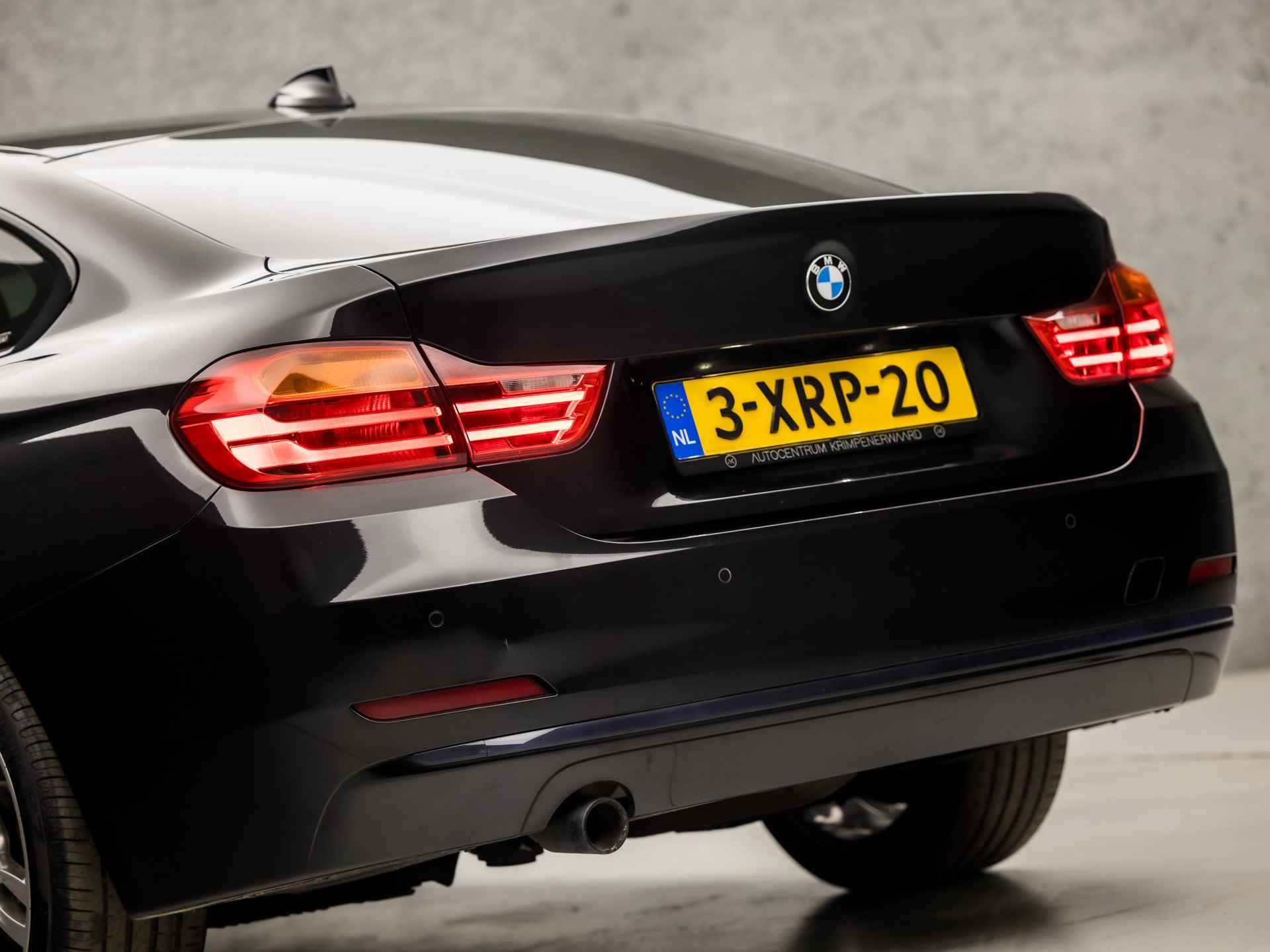 BMW 4 Serie Gran Coupé 418d Luxury Sport Automaat (GROOT NAVI, M-STUUR, GETINT GLAS, SPORTSTOELEN, XENON, PARKEERSENSOREN, CRUISE CONTROL, NIEUWSTAAT) - 11/33