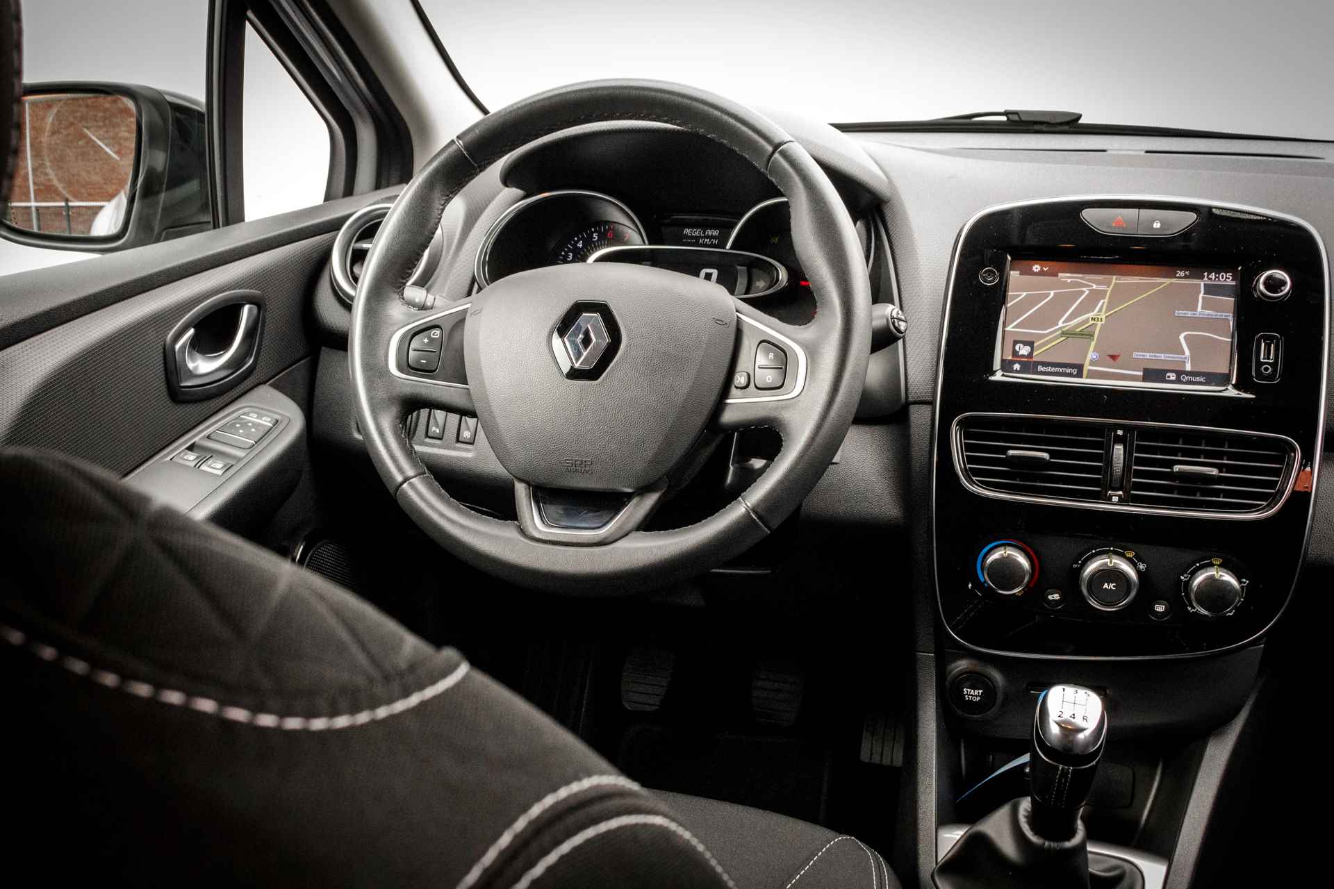 Renault Clio Estate 0.9 TCe Limited Estate RIJKLAAR INCL : GARANTIE Full Map Navi I Bluetooth I PDC achter - 6/32