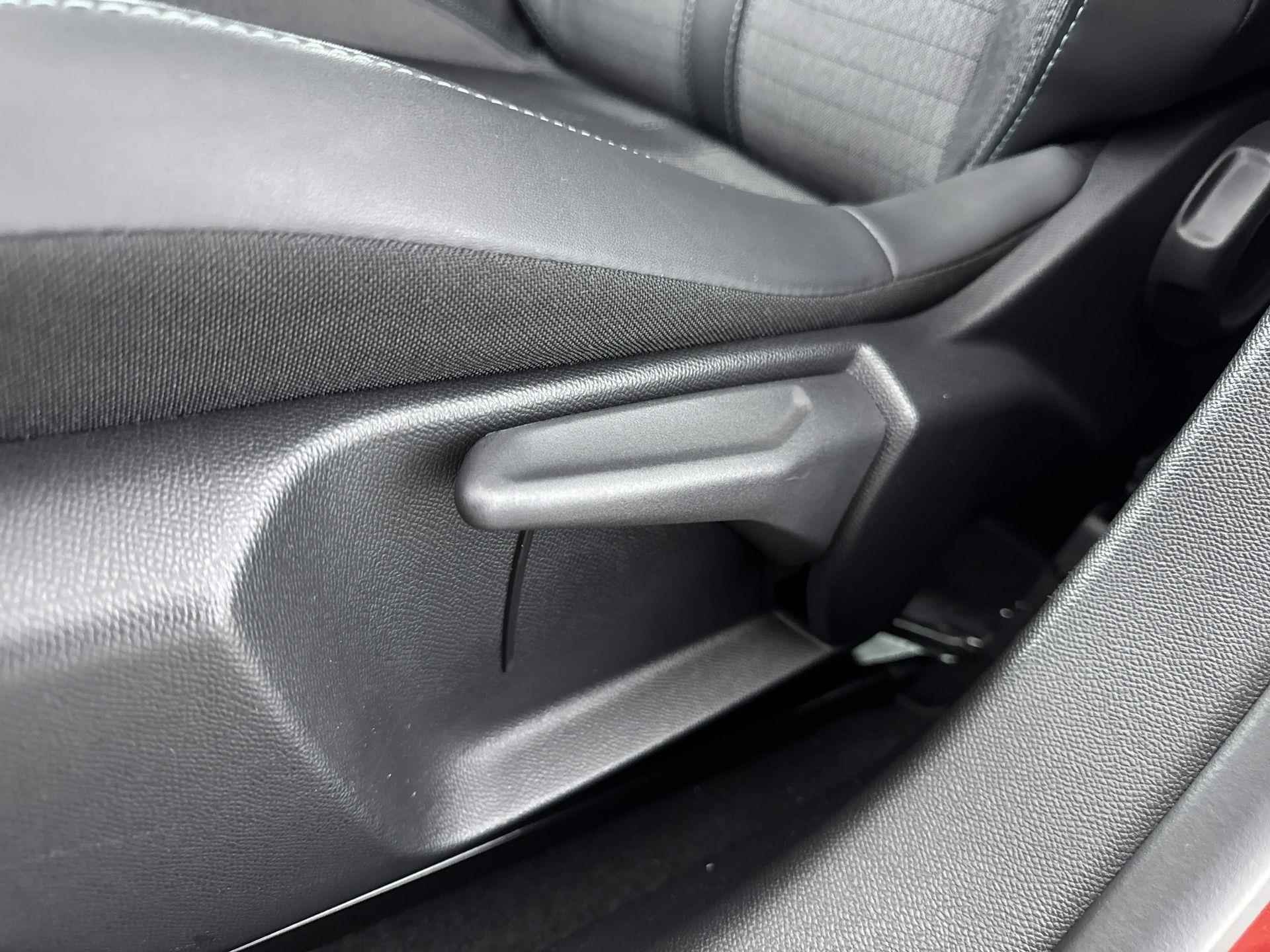 Peugeot 208 1.2 PureTech Allure Pack | airco | cruise controle | apple carplay - 25/33