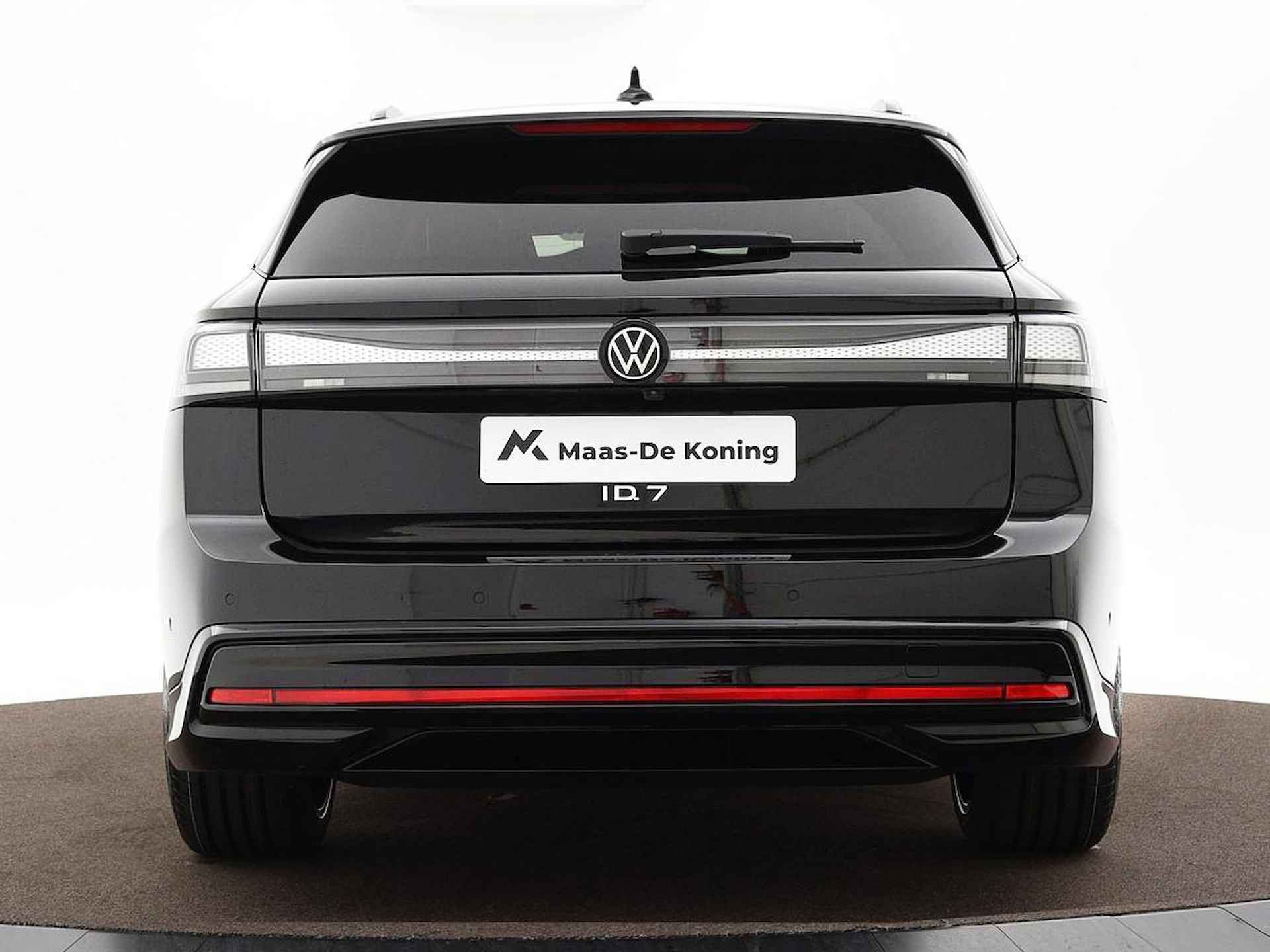 Volkswagen ID.7 Pro Business 77 kWh accu, 286 pk · Interieur Pakket: Interieur pakket plus in donkergrijs met zwart · - 18/37