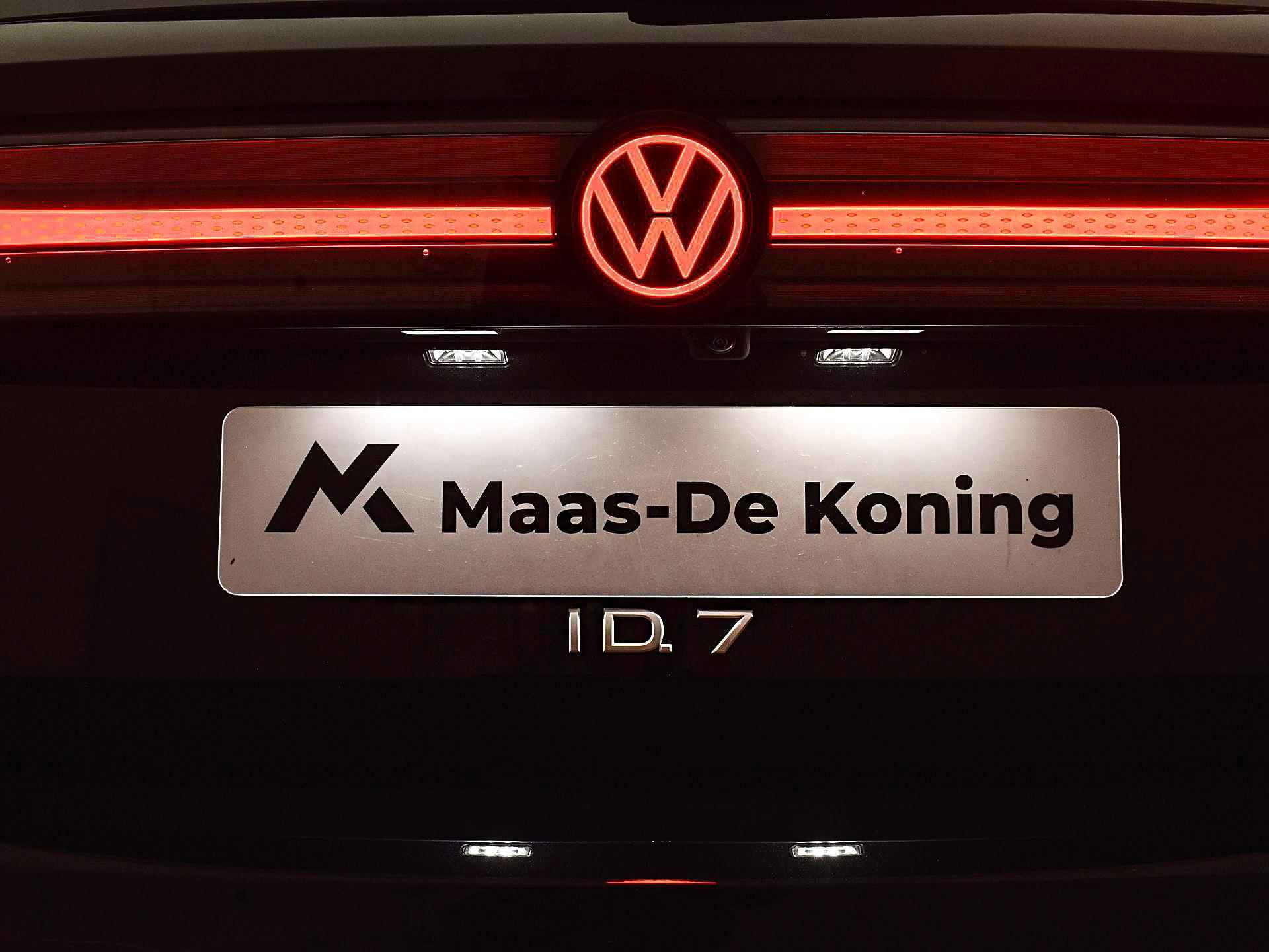 Volkswagen ID.7 Pro Business 77 kWh accu, 286 pk · Interieur Pakket: Interieur pakket plus in donkergrijs met zwart · - 37/37