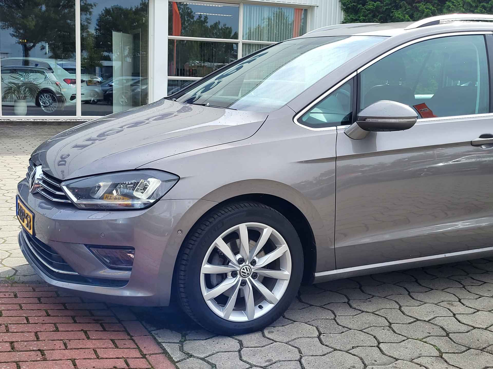 Volkswagen Golf Sportsvan 1.4 TSI Highline, Navi, Xenon, Pdc, Trekhaak, Stoelverw. Rijklaar met beurt & garantie! - 27/31