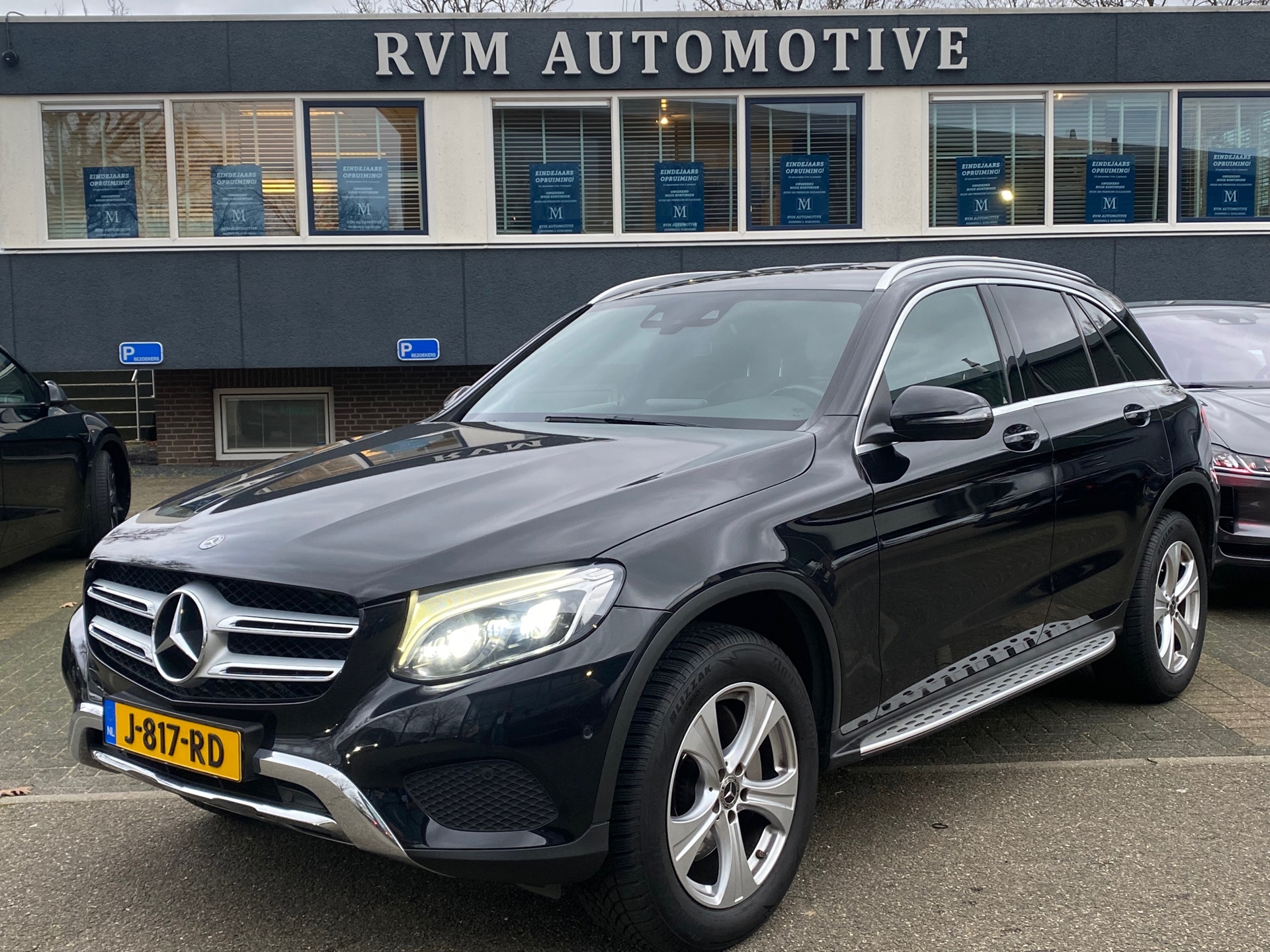 Mercedes-Benz GLC-klasse 250 d 4MATIC Premium Plus VAN: 39.900,- VOOR 37.440,- EINDEJAARSVOORDEEL: 2.460,-