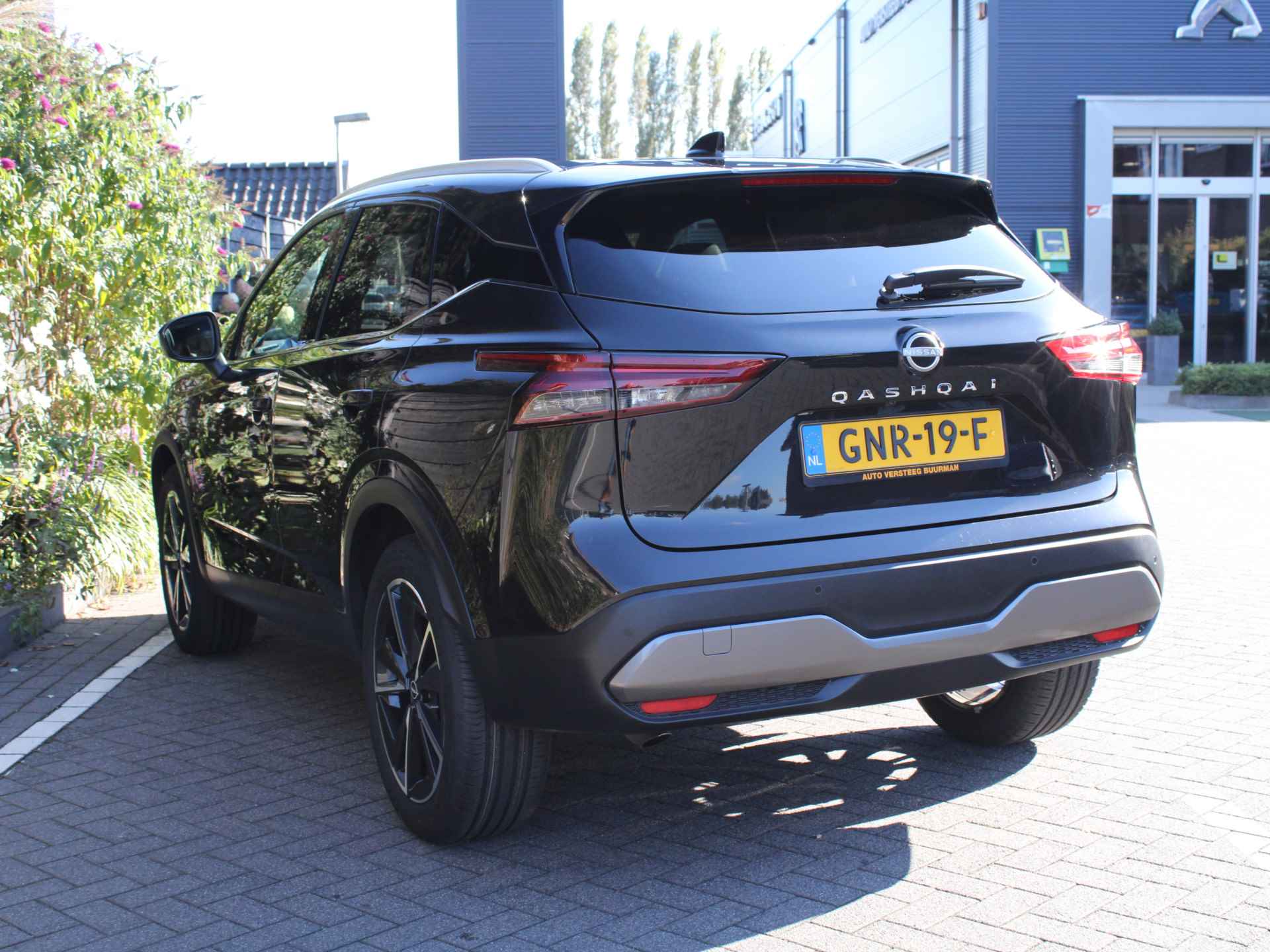 Nissan QASHQAI 1.3 MHEV 158PK Automaat Xtronic Tekna Plus Leder, Keyless, Navigatie, Apple Carplay, Android Auto, Trekhaak, Massage, Stoelverwarming, Stuurverwarming - 7/56