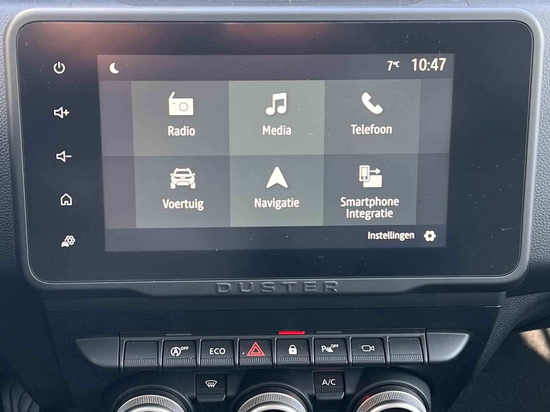 Dacia Duster 1.3 TCe 150 Extreme Automaat / Navigatie / Camera 360° / Apple Carplay Android / All Season banden / - 15/49