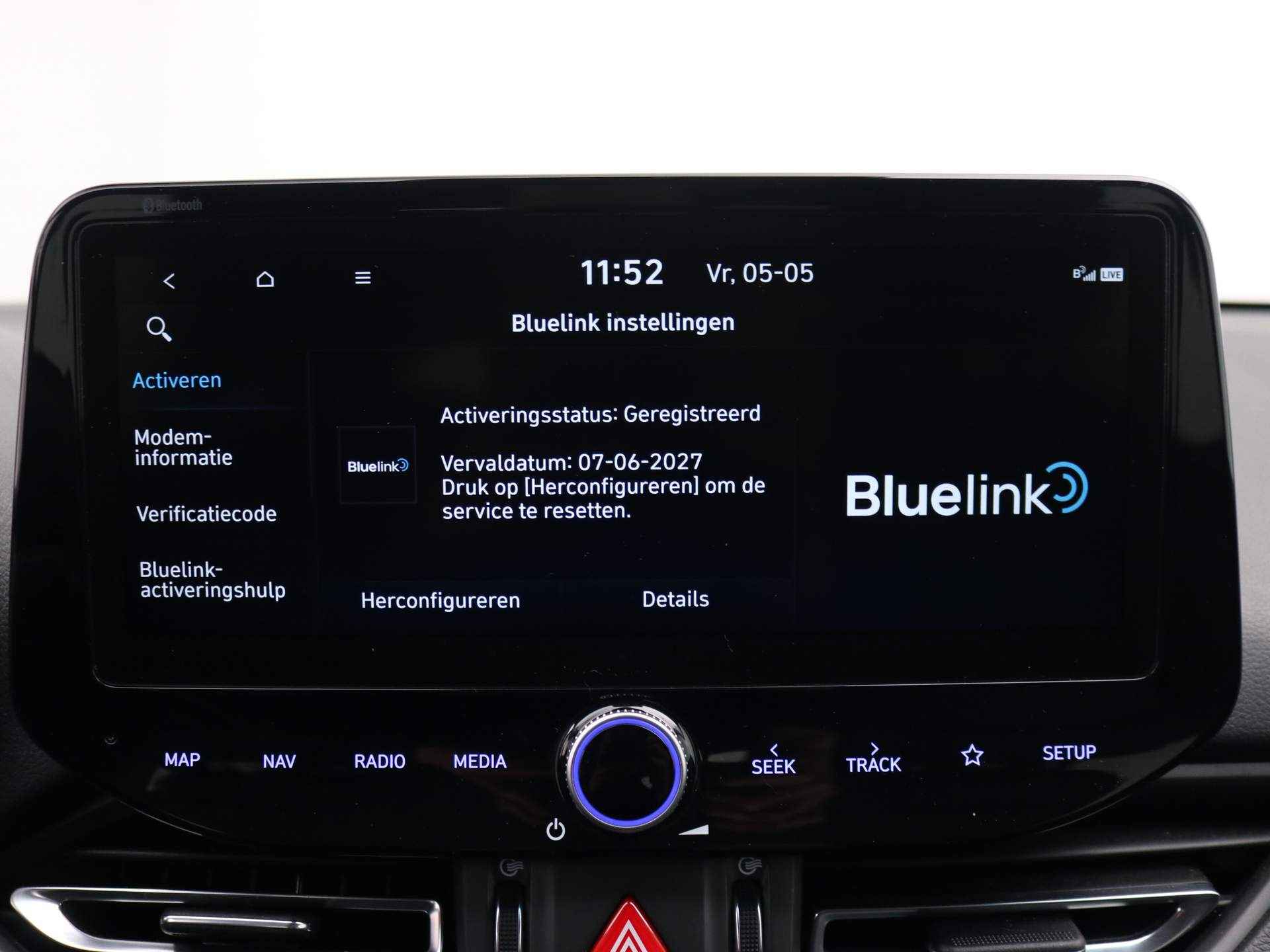 Hyundai i30 Wagon 1.5 T-GDI 48V 160pk | Camera | Parkeersensoren Voor + Achter | Elek. Stoelen |  Volledig Leder | Stoelverwarming en Ventilatie | Stuurverwarming | Trekhaak | 17" Lichtmetaal - 15/33