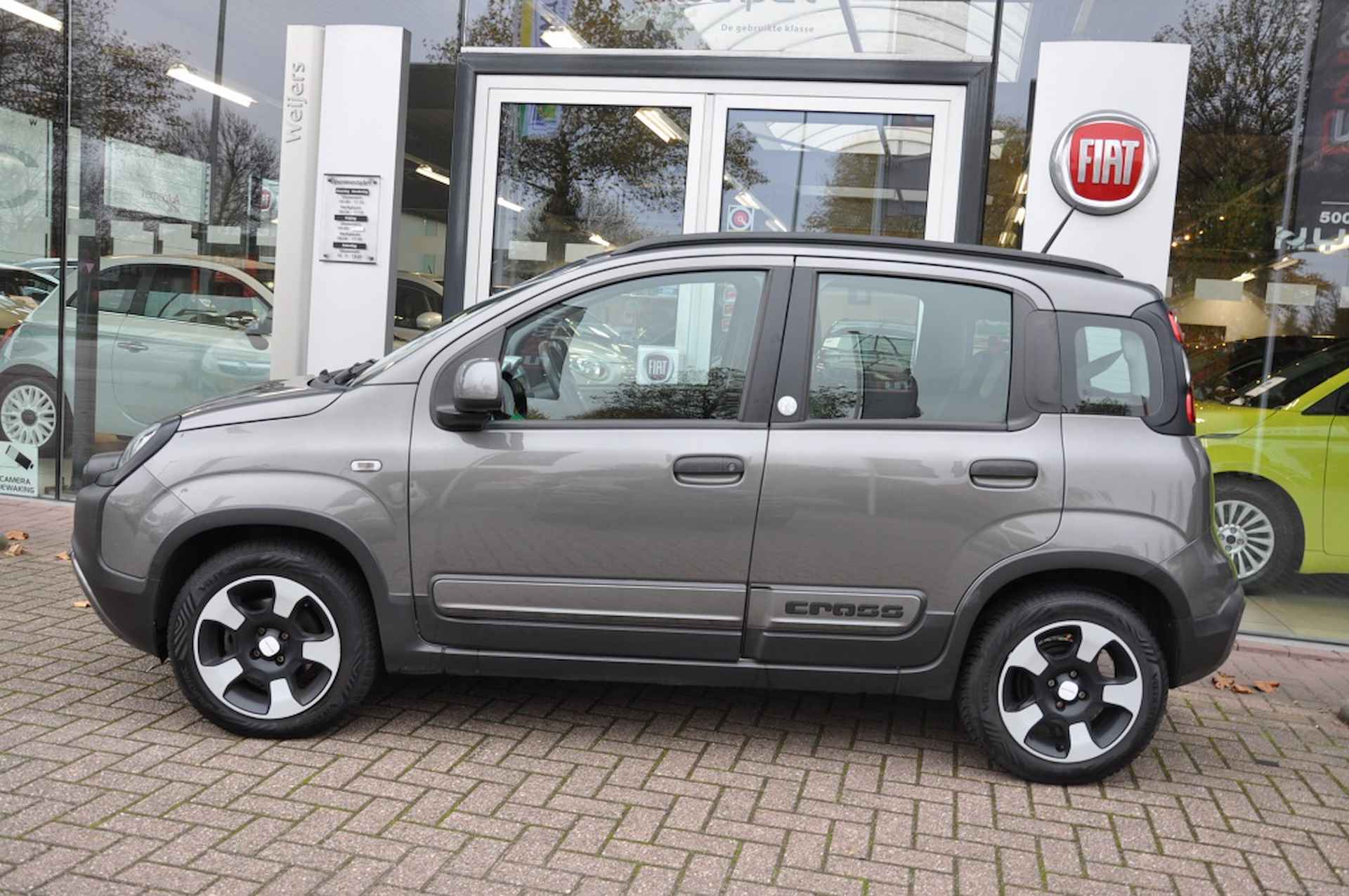 Fiat Panda Cross  1.0 Hybr. Launch Ed. - 2/21