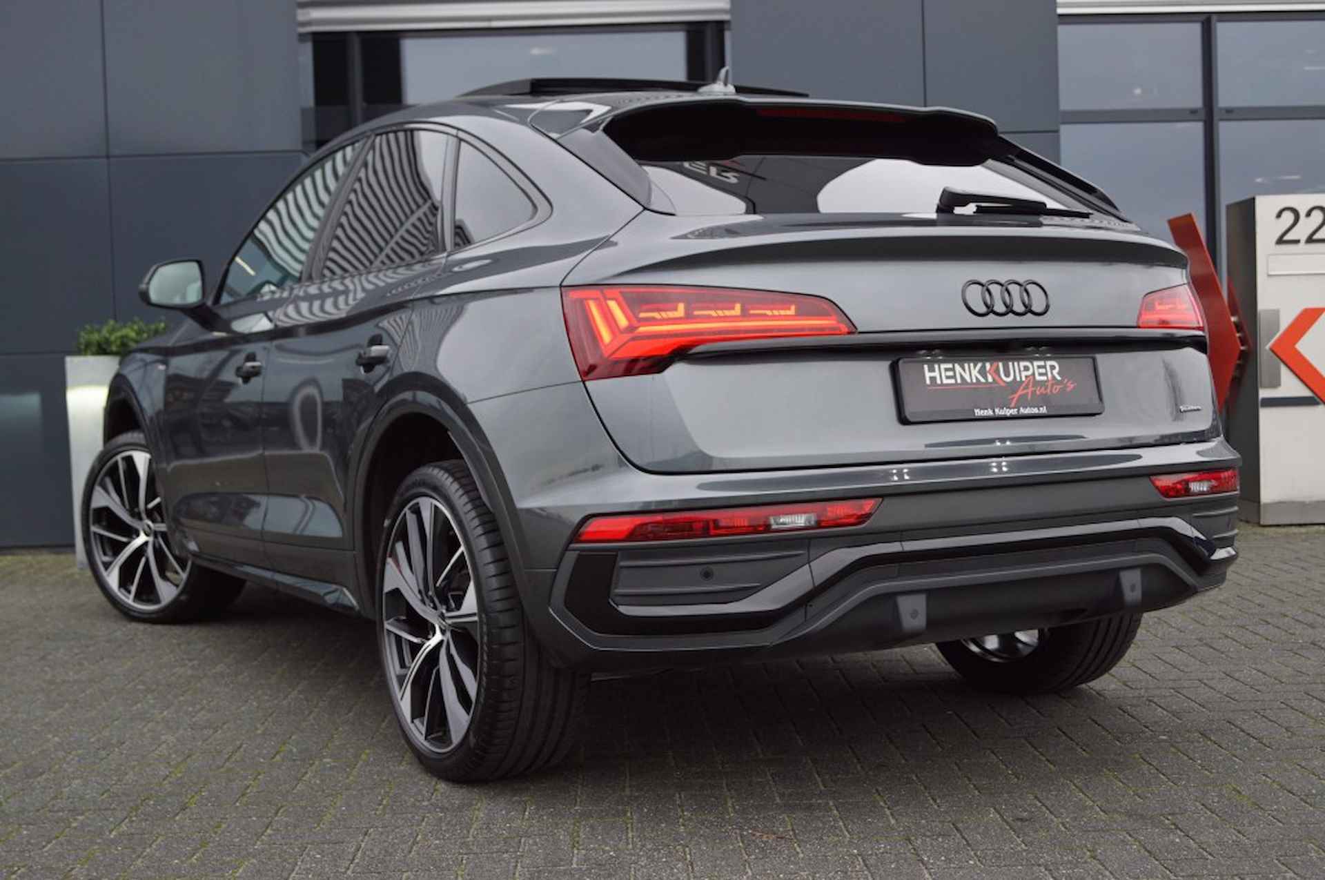 AUDI Q5 Sportback 40 TFSI S-Line Quattro/ Panodak / Led matrix / Trekhaak / 21 LM - 2/61