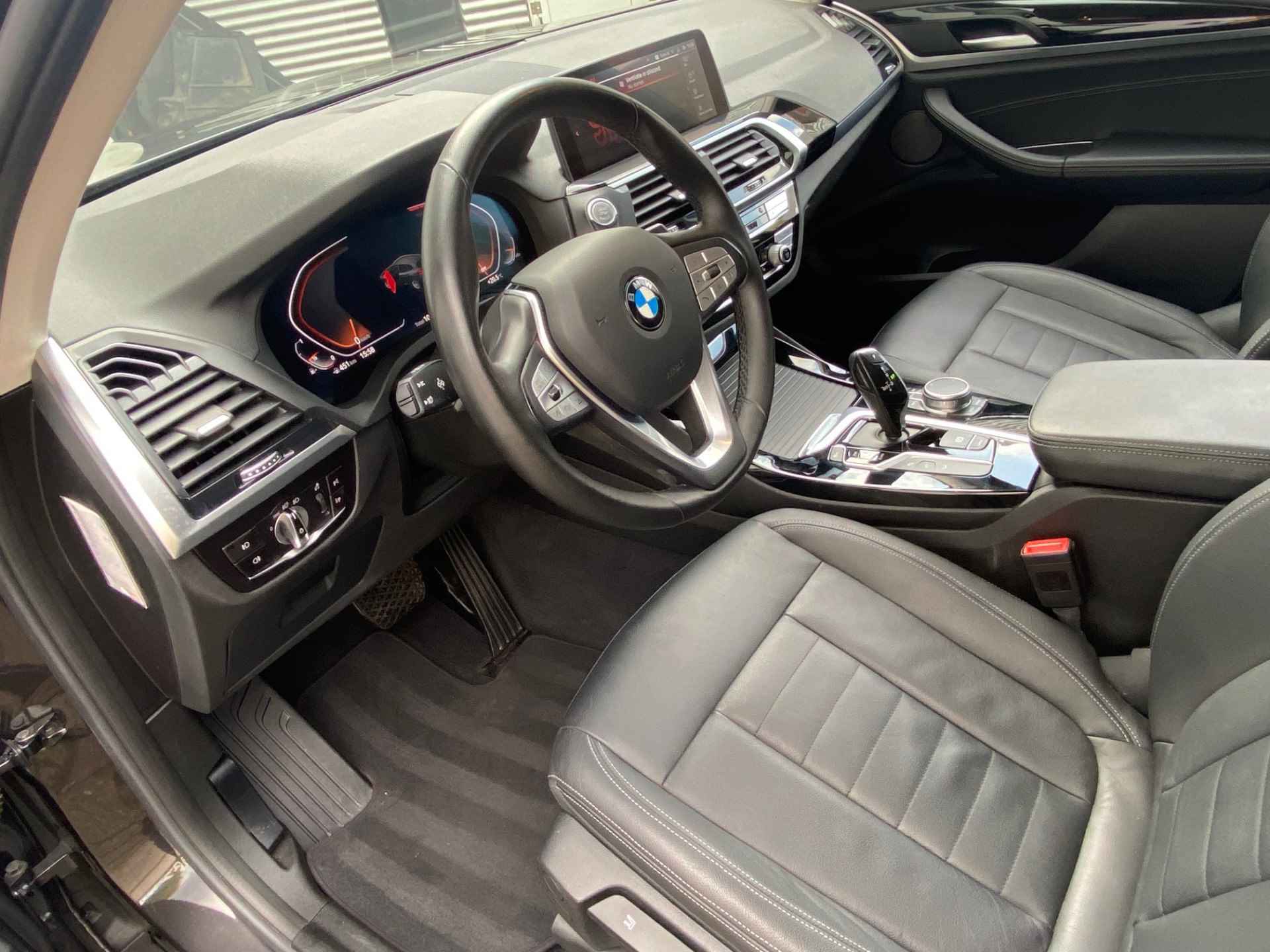 BMW X3 xDrive20i High Executive Ed. / Driv.assist/ H.Kardon - 8/27