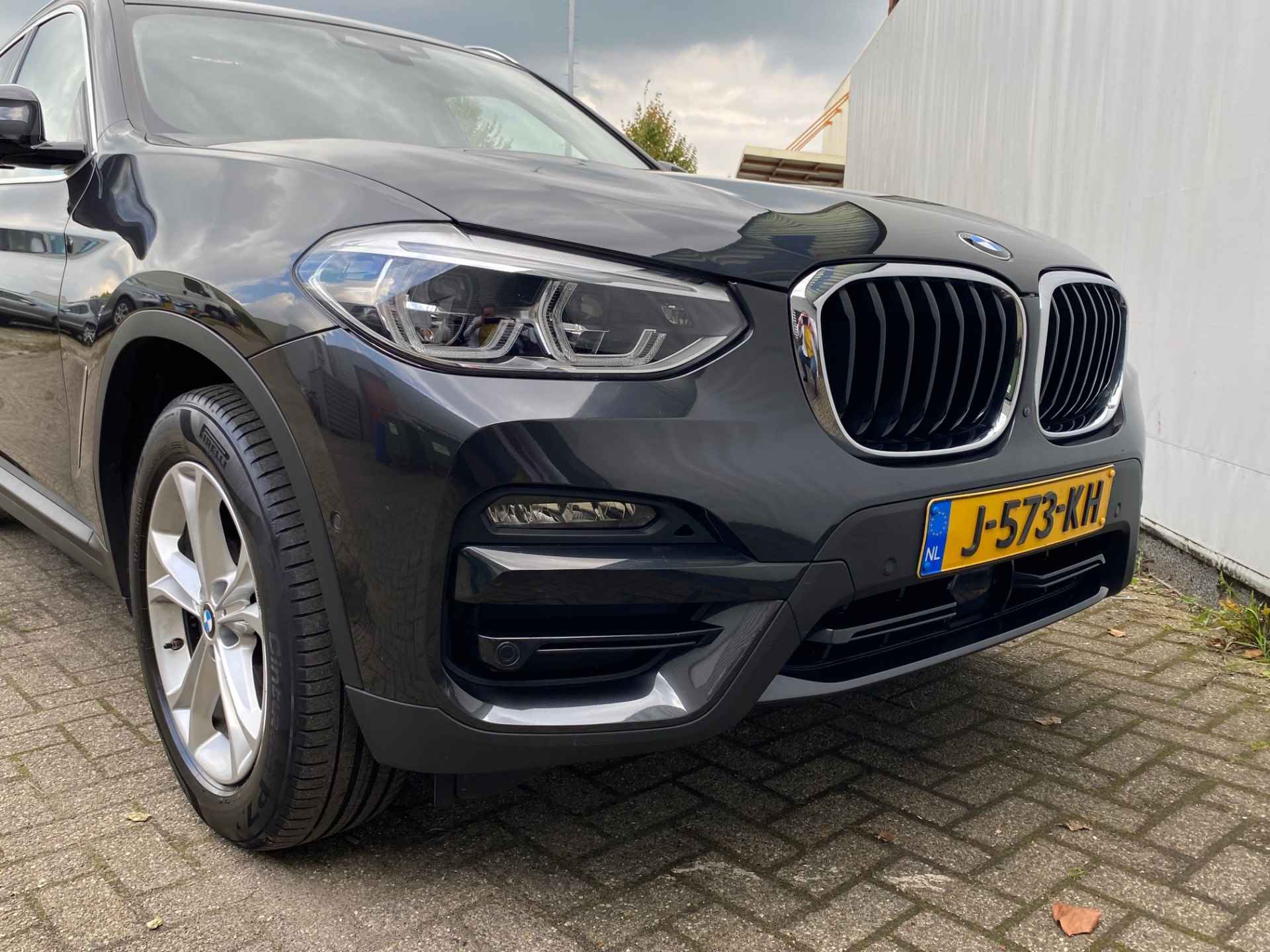 BMW X3 xDrive20i High Executive Ed. / Driv.assist/ H.Kardon - 24/27