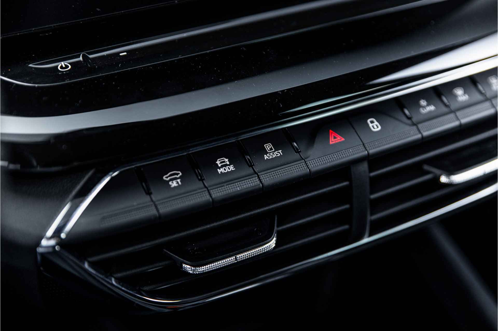 Škoda Octavia Combi 1.4TSI 204pk PHEV Business Edition Plus | Lederen bekleding | 19" | Head-up | - 25/34
