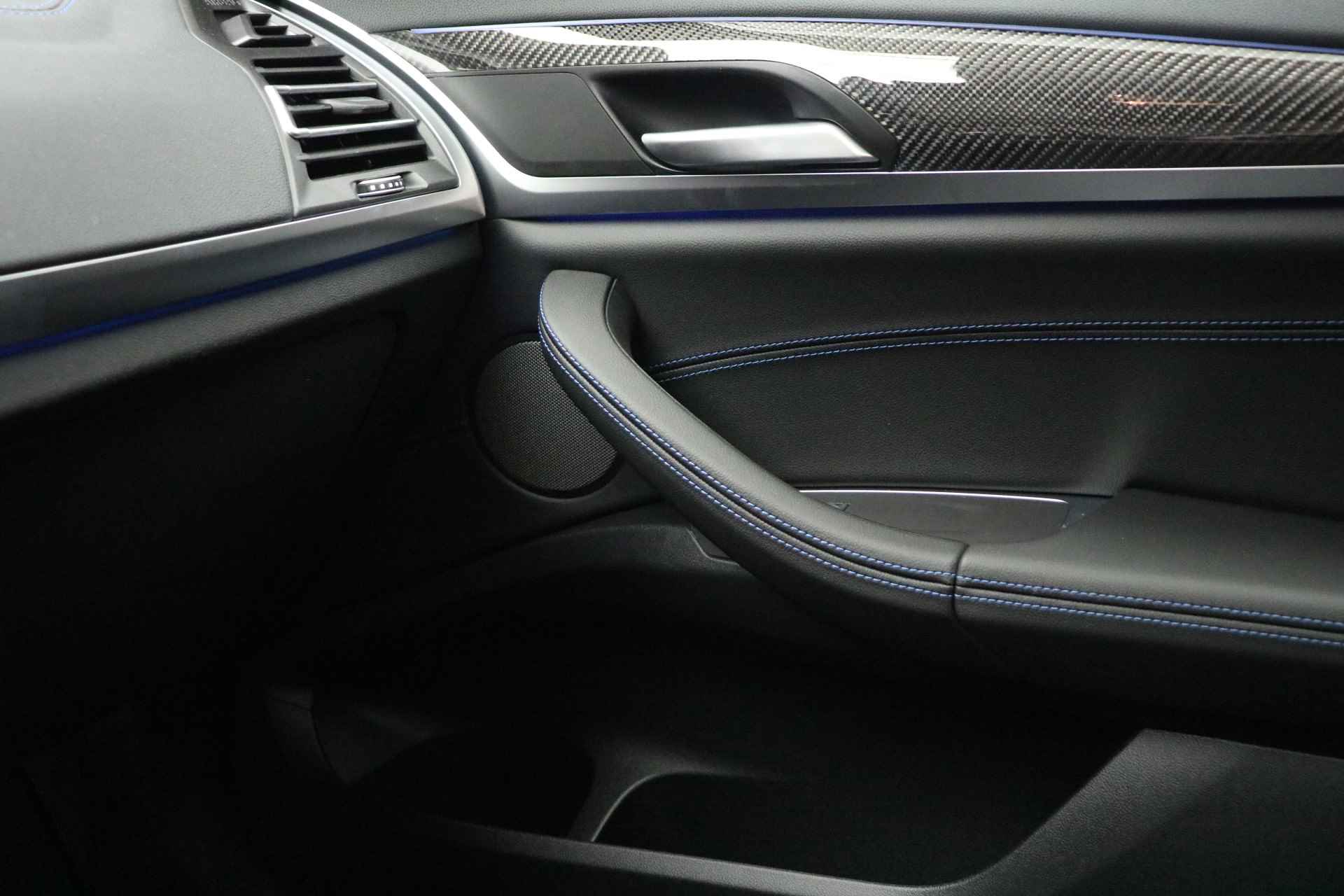 BMW X3 xDrive30e High Executive M Sport Automaat / Panoramadak / Trekhaak / Laserlight / Parking Assistant Plus / Gesture Control / Comfort Access / Adaptief onderstel - 24/30