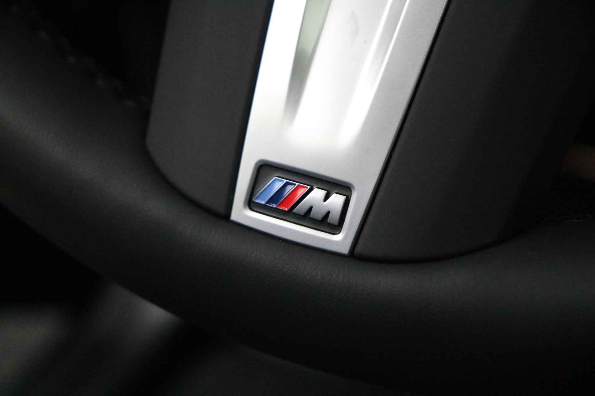BMW X3 xDrive30e High Executive M Sport Automaat / Panoramadak / Trekhaak / Laserlight / Parking Assistant Plus / Gesture Control / Comfort Access / Adaptief onderstel - 25/30