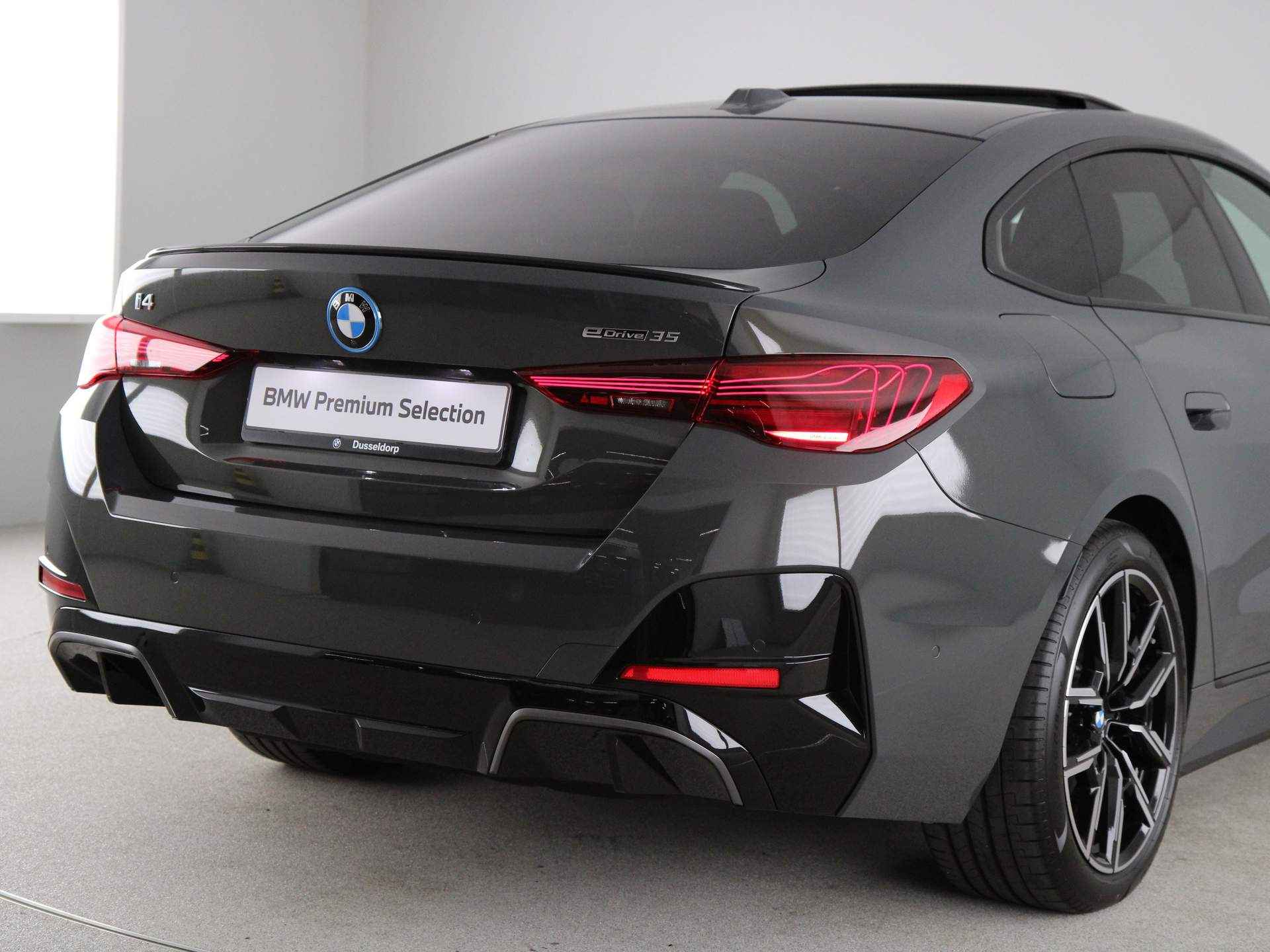 BMW i4 eDrive35 M-Sport Pro - 21/27