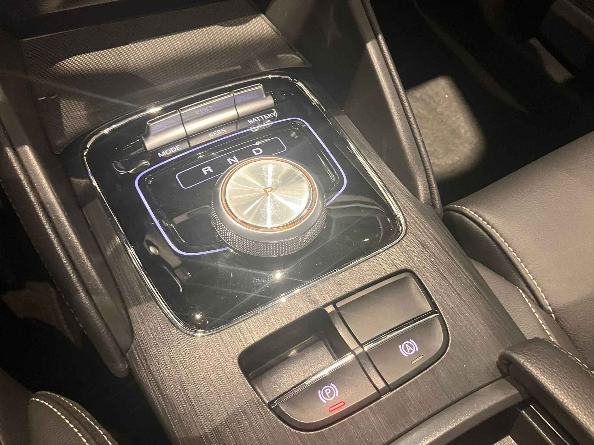 MG ZS EV Luxury 45 kWh Eerste eigenaar - Airco - Schuifkanteldak  - Carplay - Clima - Leder interieur - BTW verrekenbaar - 15/23