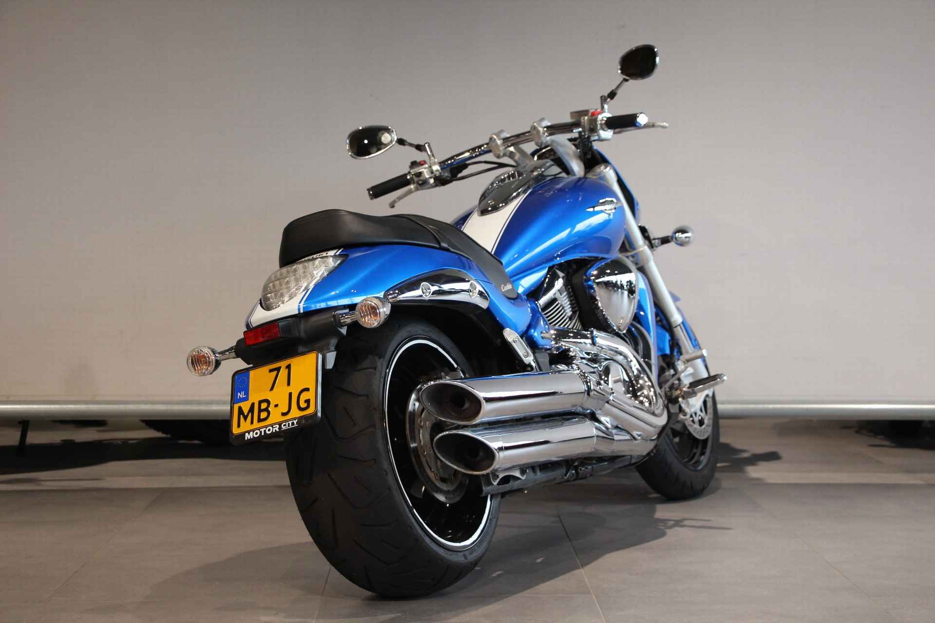 Suzuki INTRUDER M1800 R - 7/7