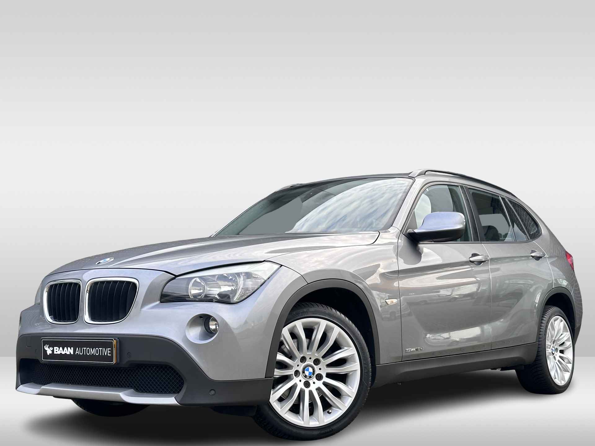 BMW X1 sDrive18d Executive | Navigatie | Eerste eigenaar | Dealer onderhouden - 4/42