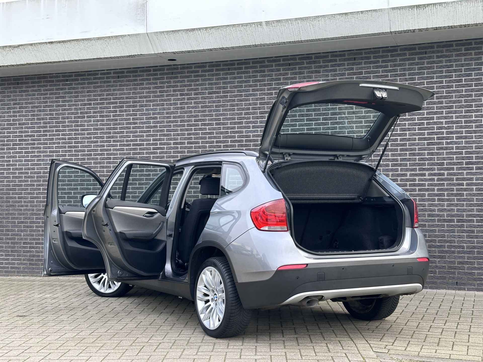 BMW X1 sDrive18d Executive | Navigatie | Eerste eigenaar | Dealer onderhouden - 17/42