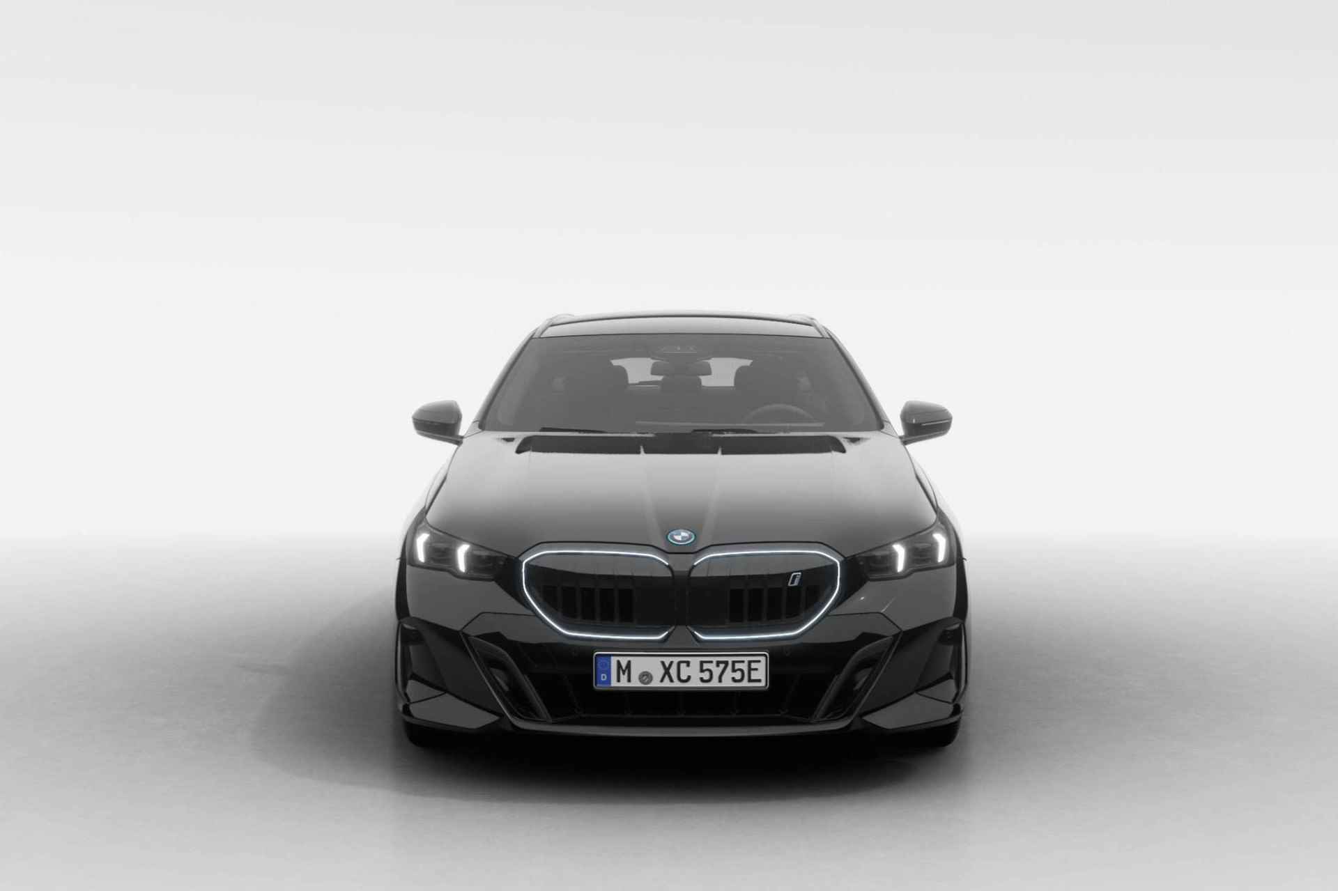 BMW i5 Touring eDrive40 M Sport Edition | M Sport Pro | Travel Pack | Comfort Pack - 3/20