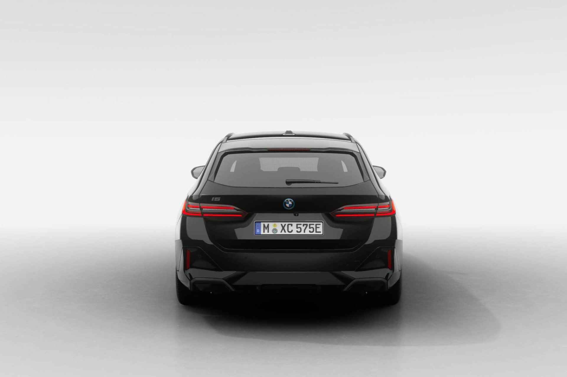 BMW i5 Touring eDrive40 M Sport Edition | M Sport Pro | Travel Pack | Comfort Pack - 6/20