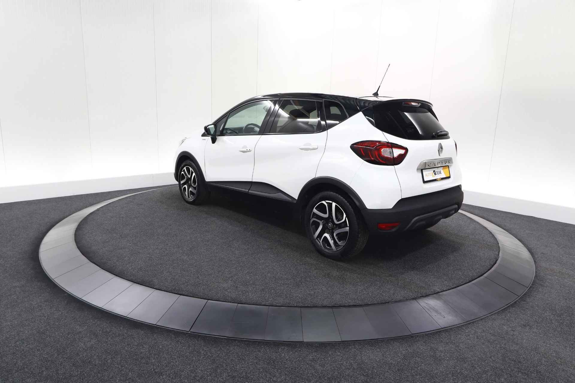 Renault Captur TCe 90 Bose | Camera | Bose Audio | Navigatie | Parkeersensoren - 14/75