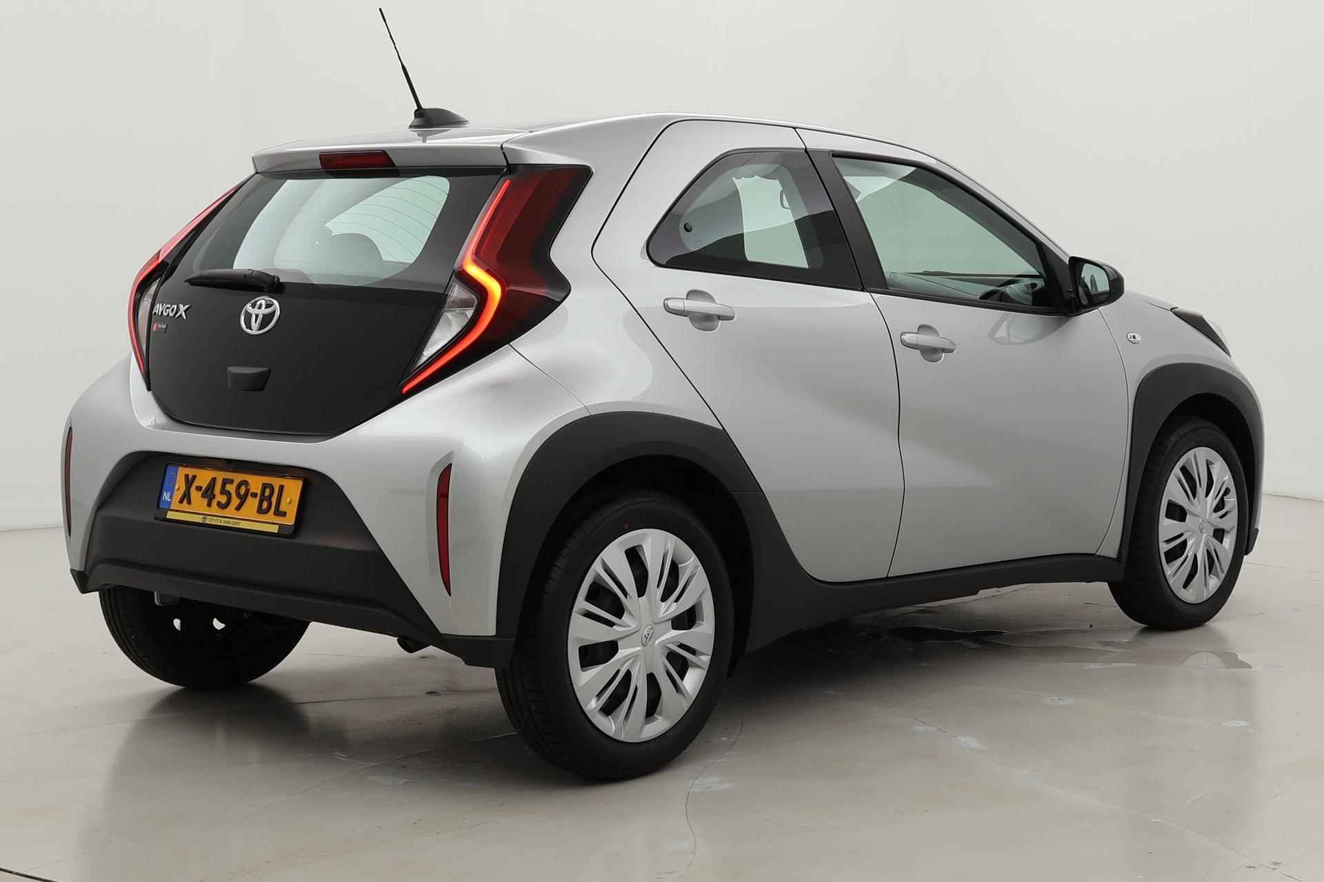 Toyota Aygo X 1.0 VVT-i Play | Apple/Android Automaat 5drs - 30/32