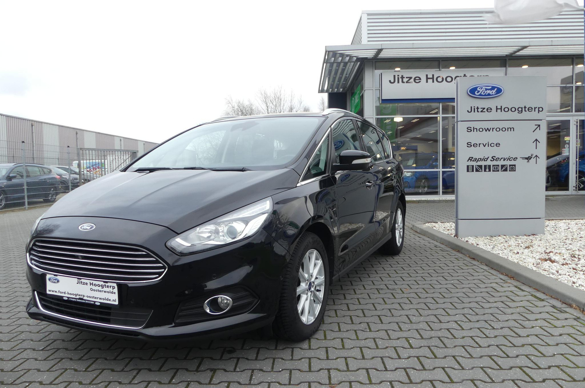 Ford S-Max 1.5 Titanium 7p. 150PK.7 PERSOONS.NAVI.CAMERA.WINTERPACK.CRUISE.PANTHER BLACK.100715KM.