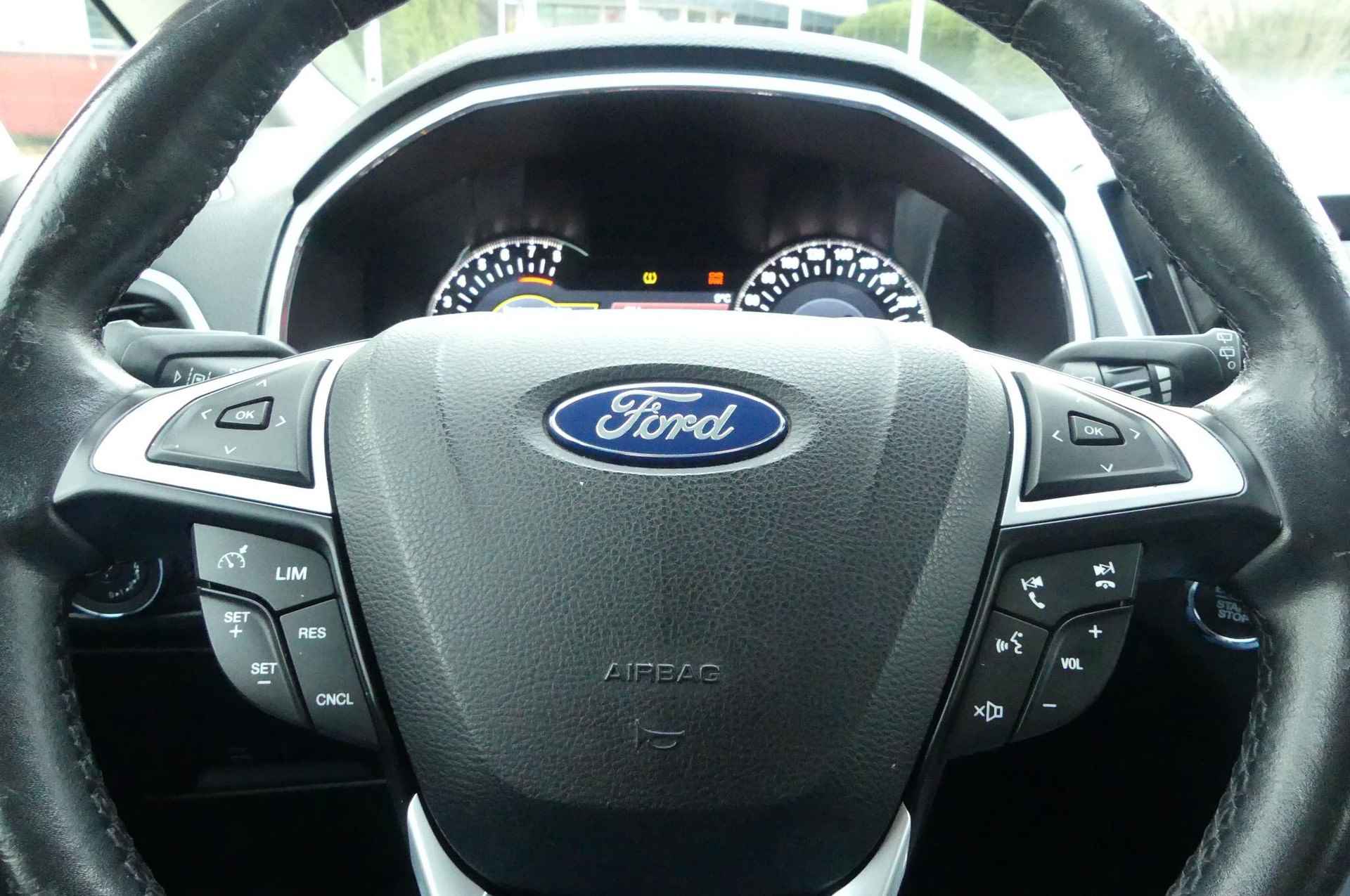 Ford S-Max 1.5 Titanium 7p. 150PK.7 PERSOONS.NAVI.CAMERA.WINTERPACK.CRUISE.PANTHER BLACK.100715KM. - 20/21