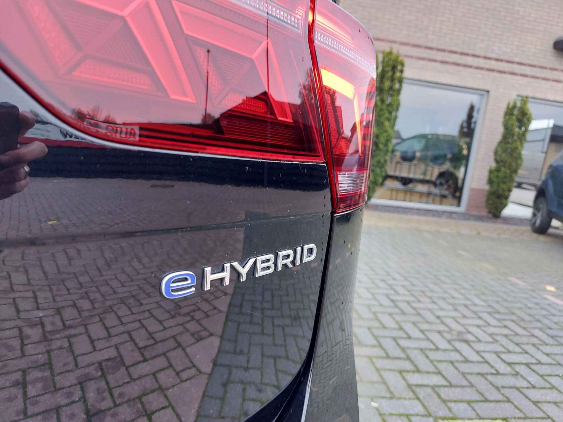 Volkswagen Tiguan 1.4 TSI eHybrid R-Line Black Style | Pano | Trekhaak | ACC - 67/70