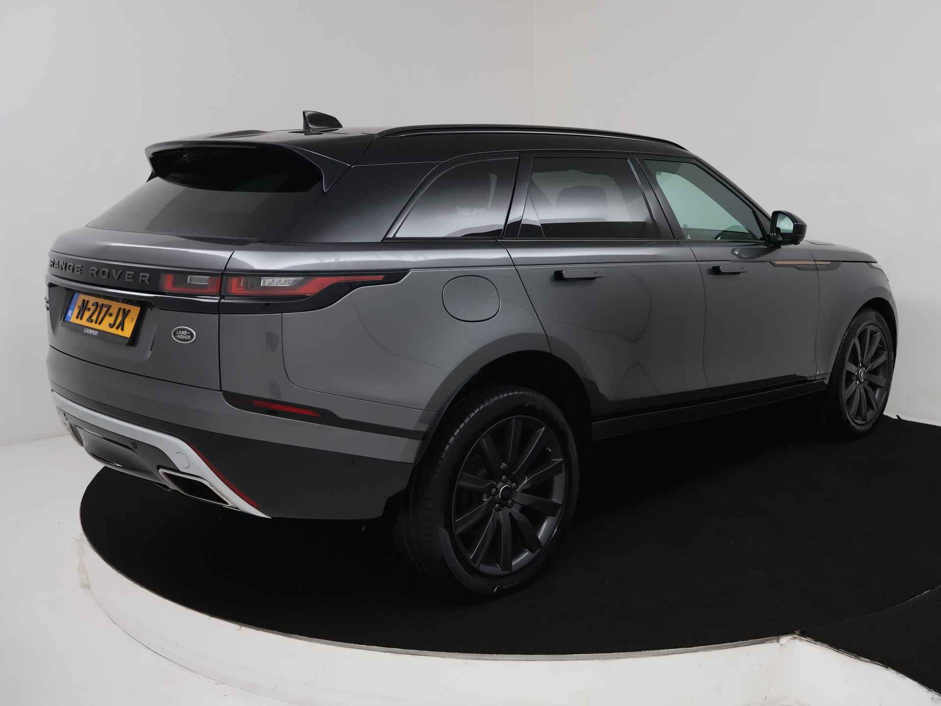 Land Rover Range Rover Velar 2.0T P300 AWD R-Dynamic HSE Limited | 300pk | Massagestoelen | Luchtvering | Alarm Klasse 5 | Nieuwprijs € 117.365,- | BTW Auto | - 19/35