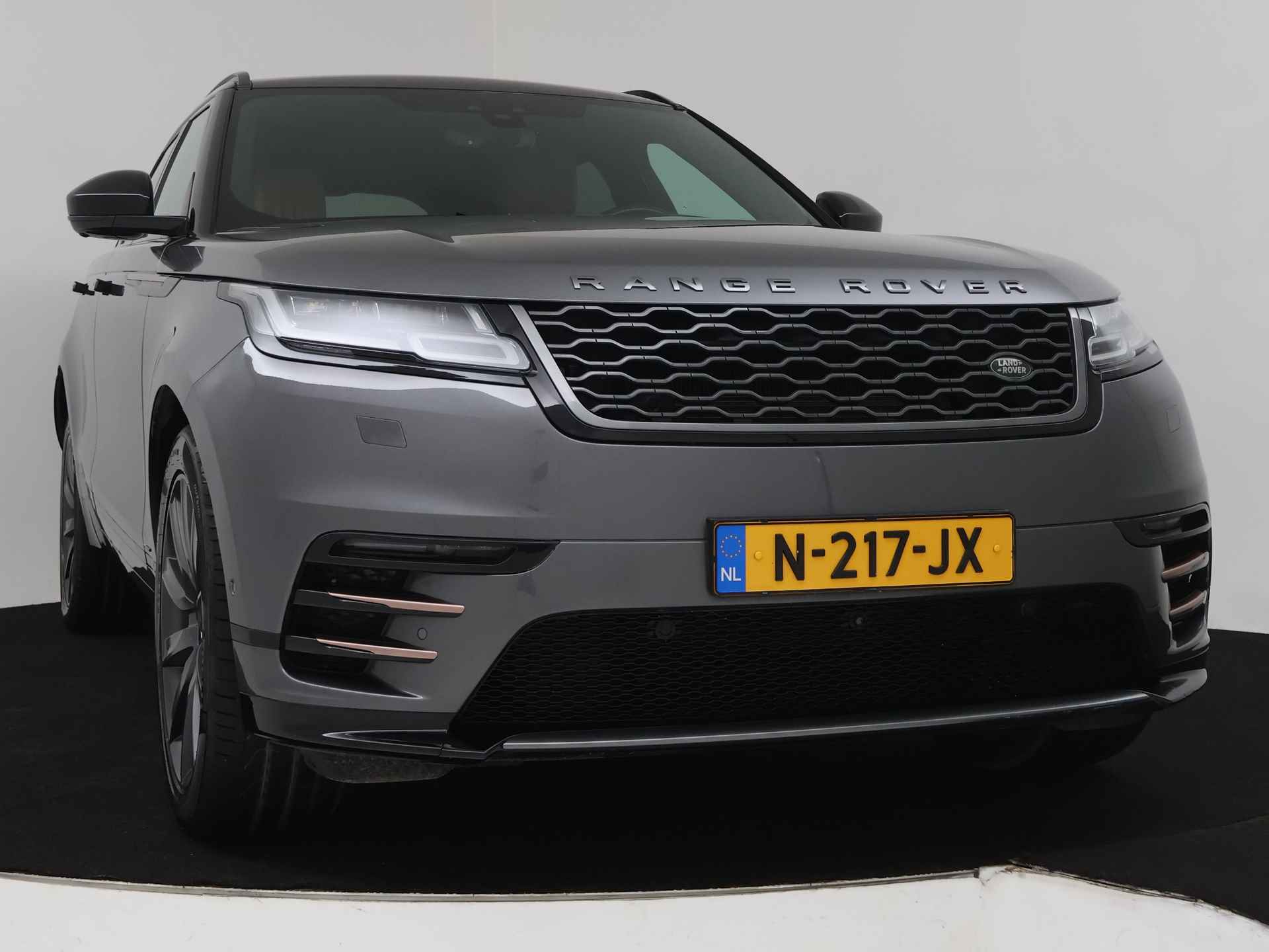 Land Rover Range Rover Velar 2.0T P300 AWD R-Dynamic HSE Limited | 300pk | Massagestoelen | Luchtvering | Alarm Klasse 5 | Nieuwprijs € 117.365,- | BTW Auto | - 3/35