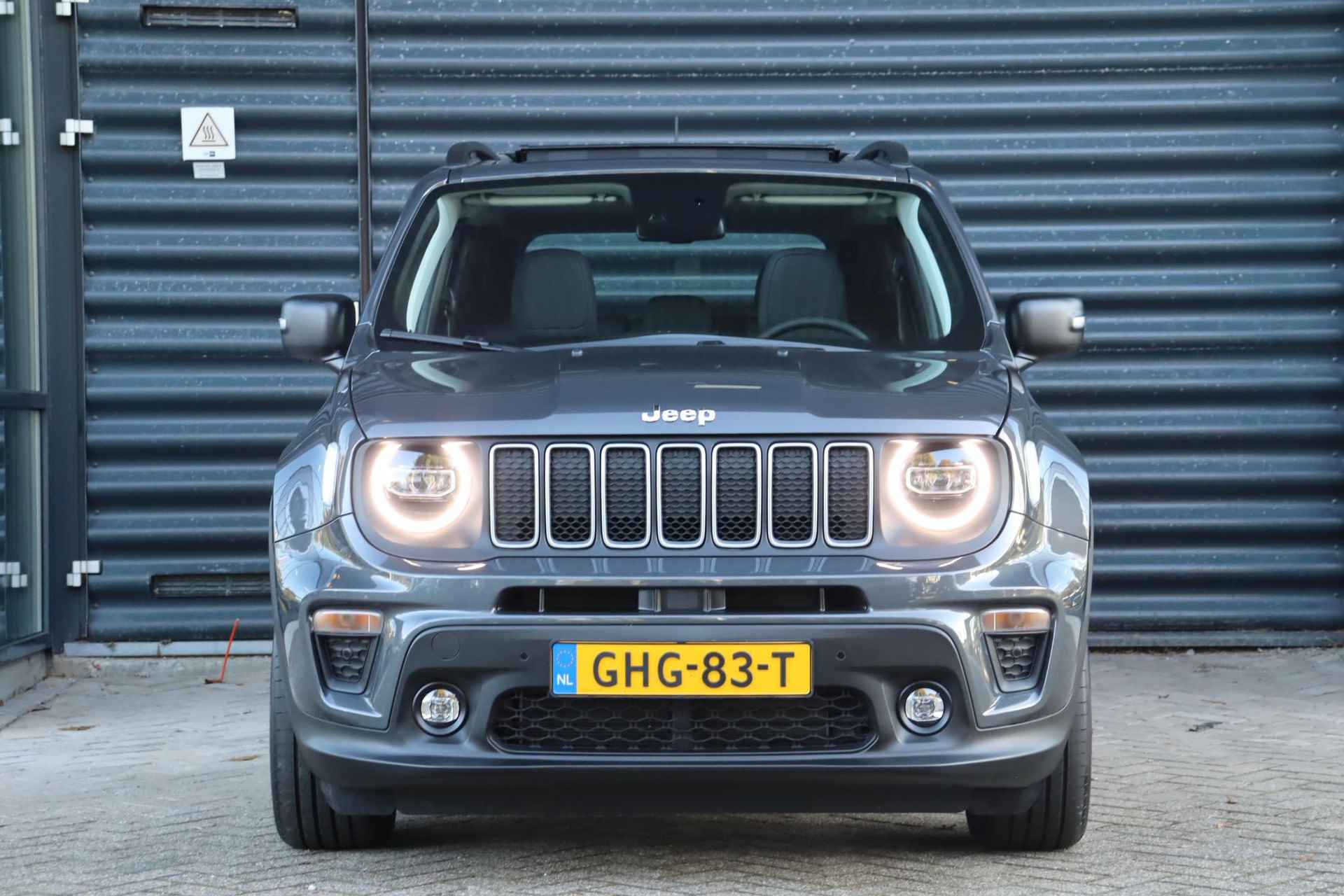 Jeep Renegade 1.5T e-Hybrid Altitude - 2/61