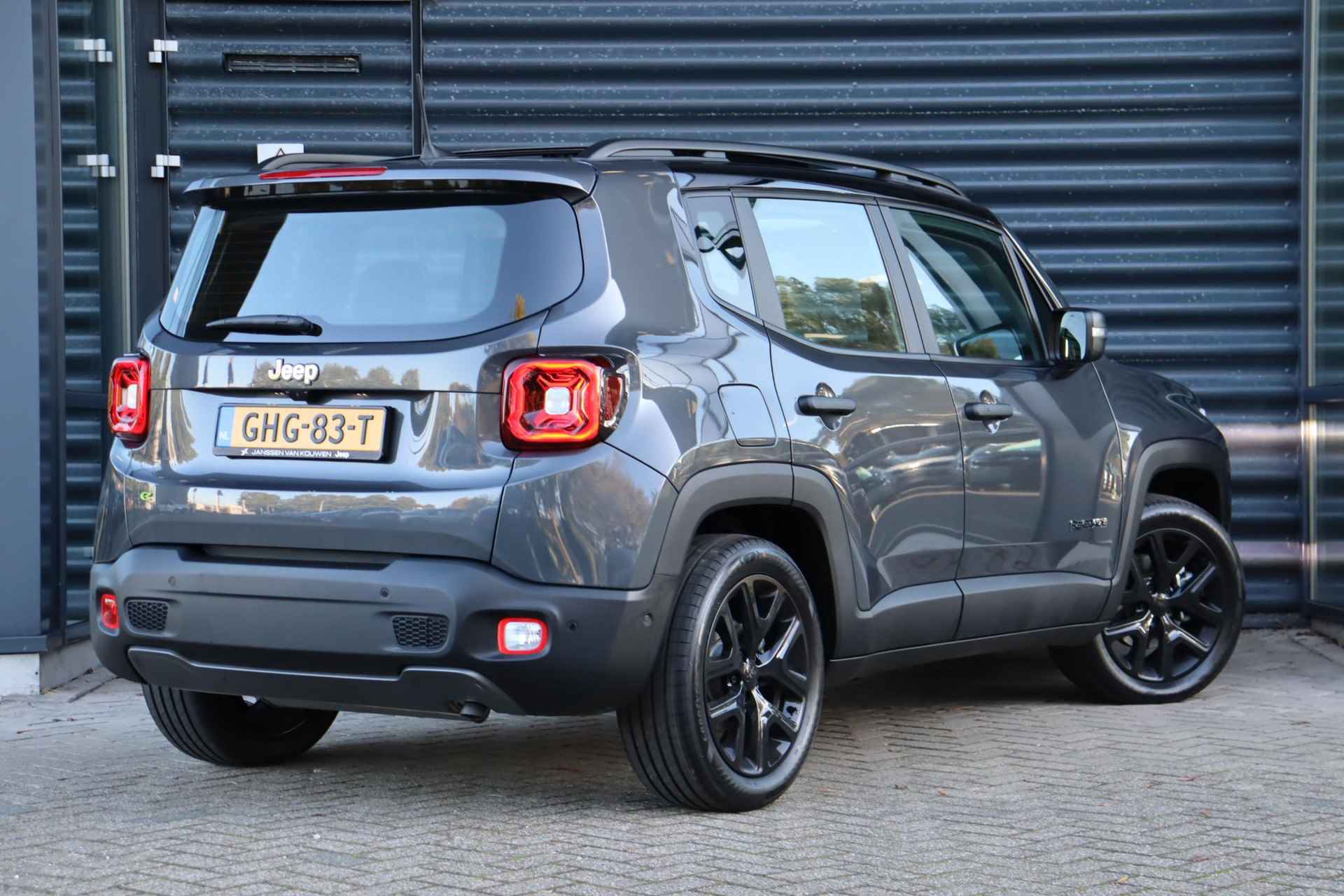 Jeep Renegade 1.5T e-Hybrid Altitude - 8/61