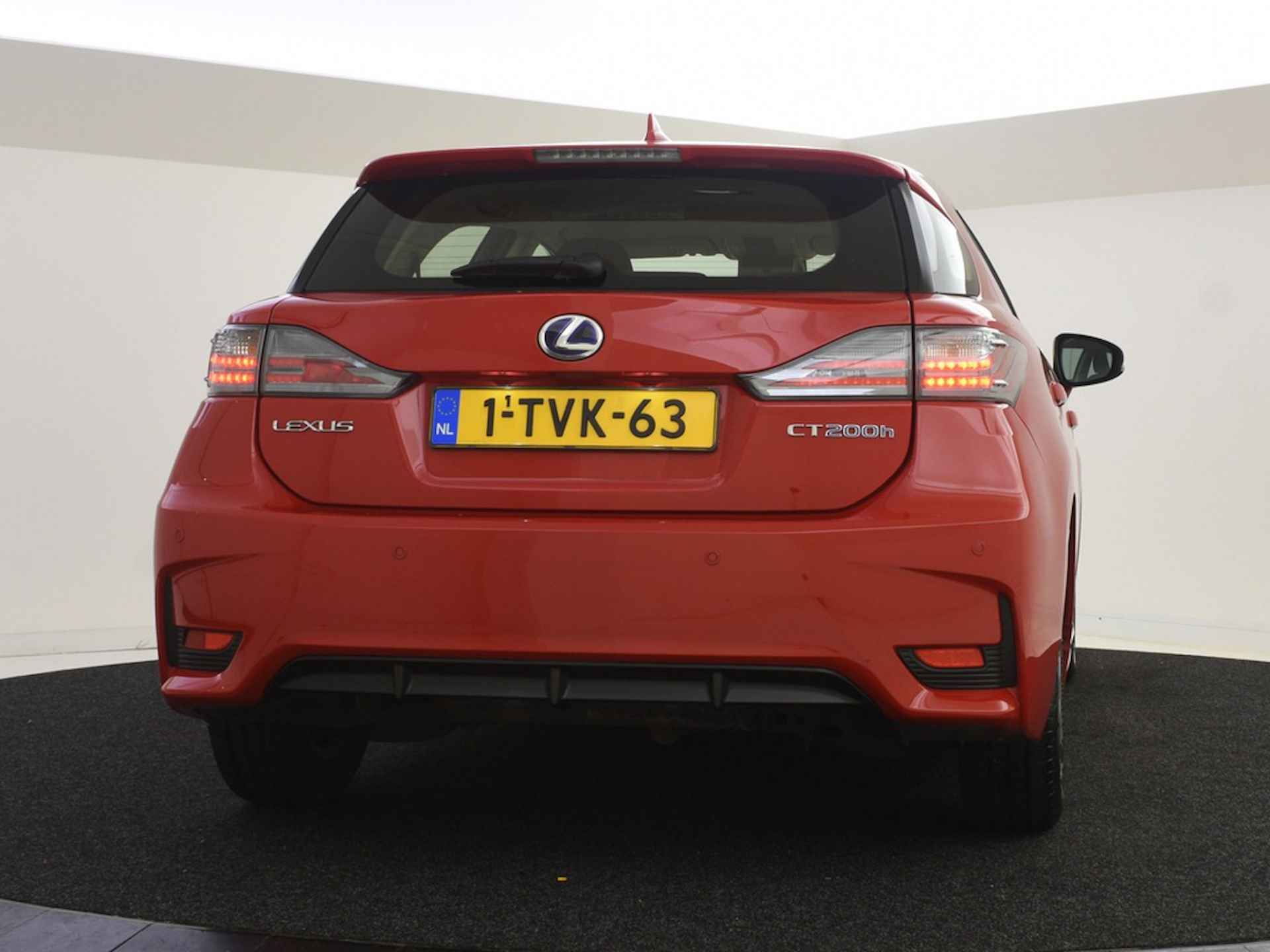 Lexus CT 200h | PDC achter / Stoelverwarming - 7/35