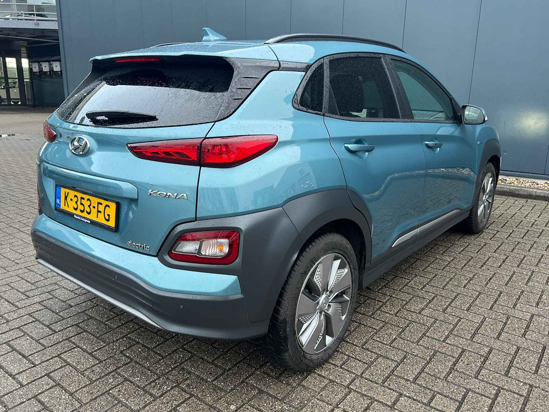 HYUNDAI Kona EV 204PK FASHION NAVI TEL PDC NAP - 2/5