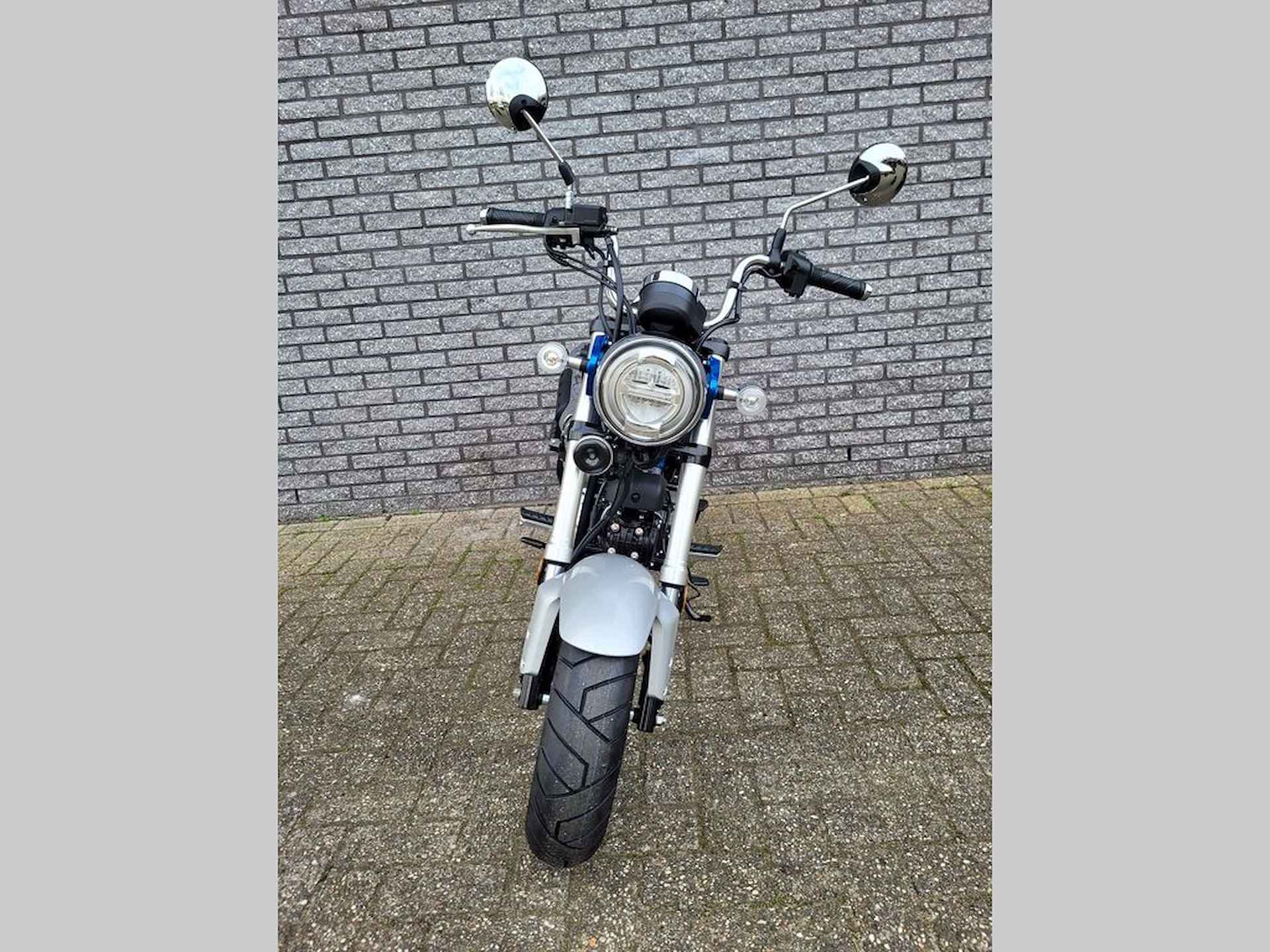 Honda Dax 125 (ST125) - 2/5