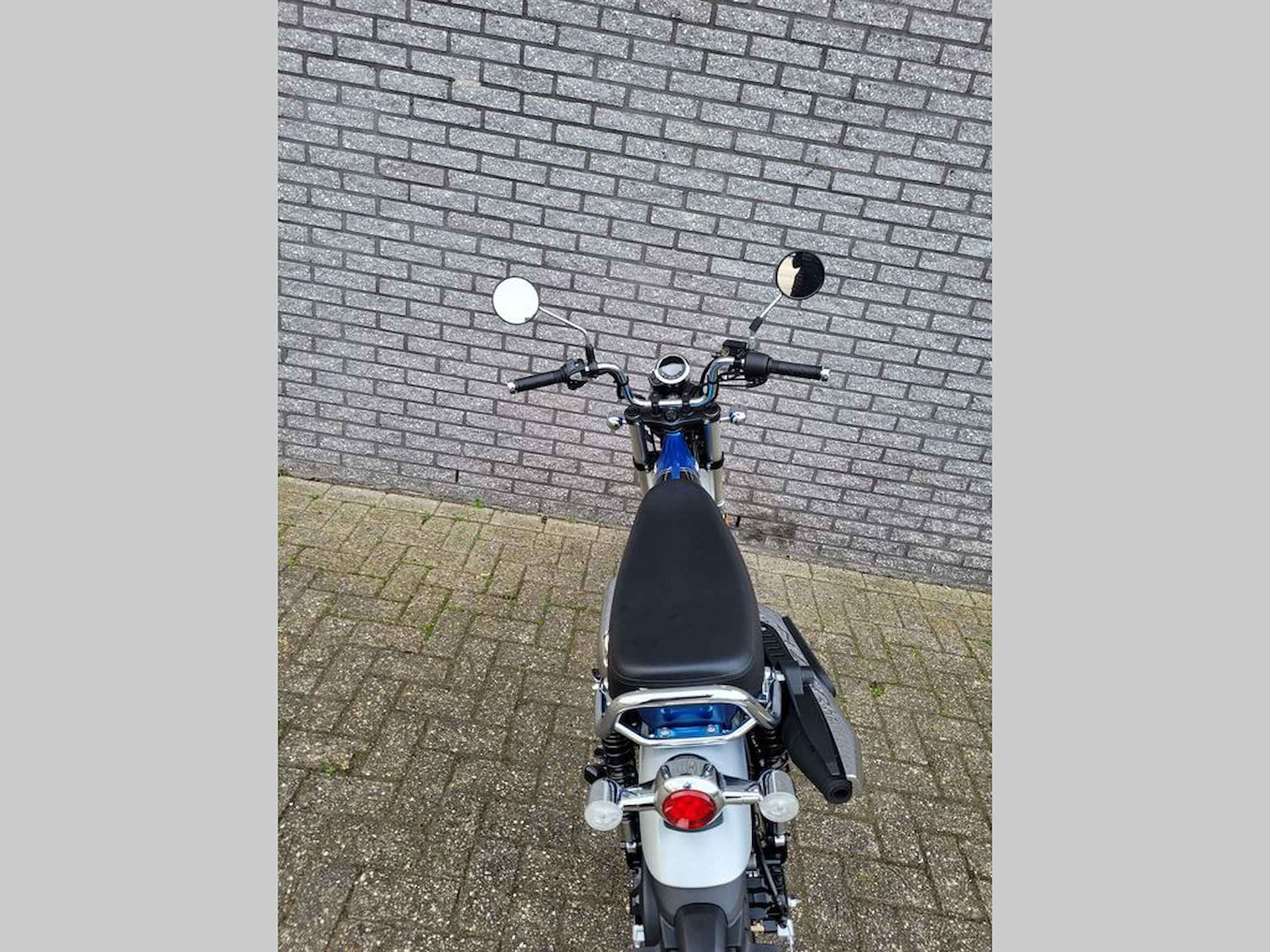 Honda Dax 125 (ST125) - 4/5